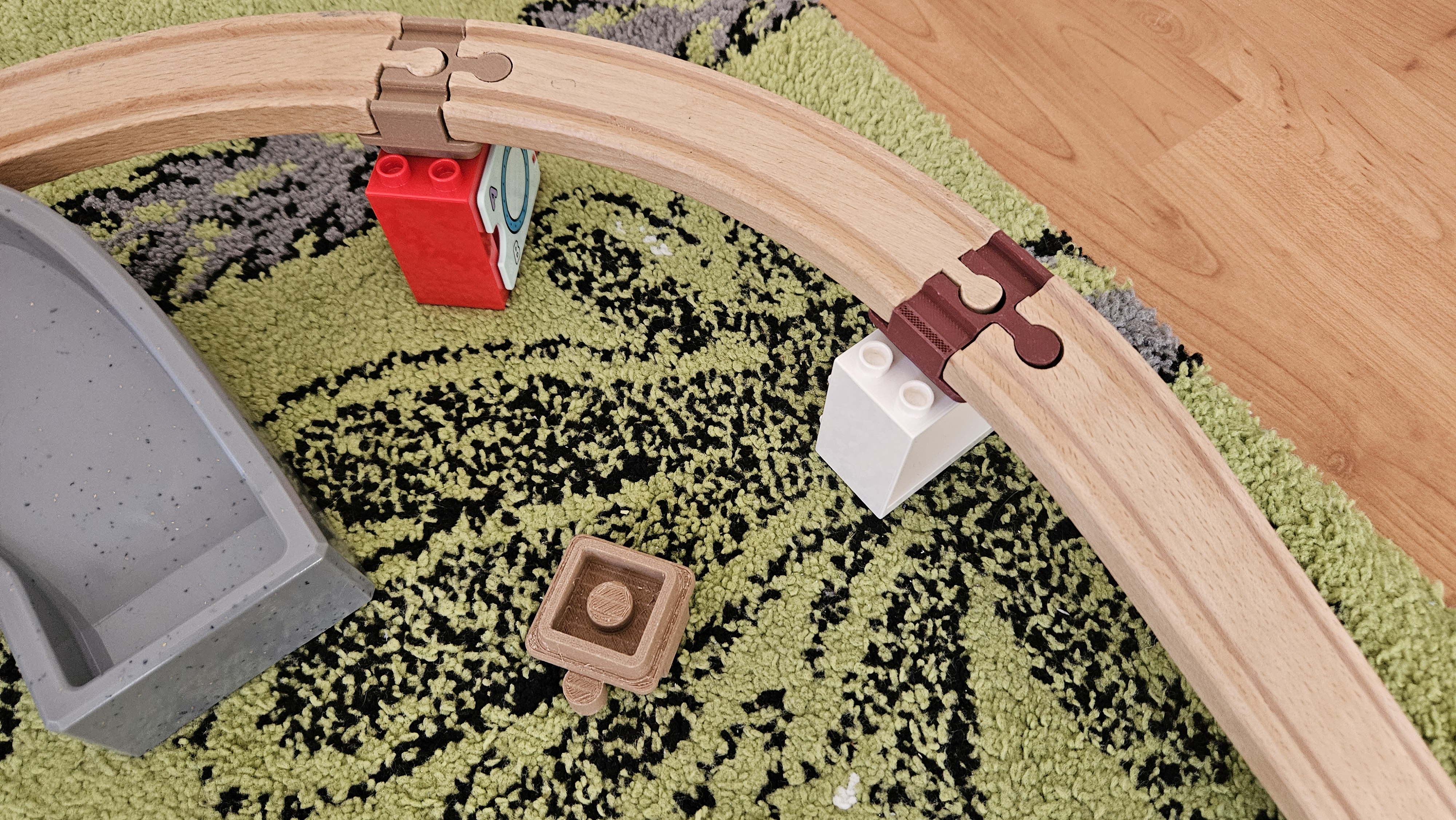 Brio-Duplo Connector