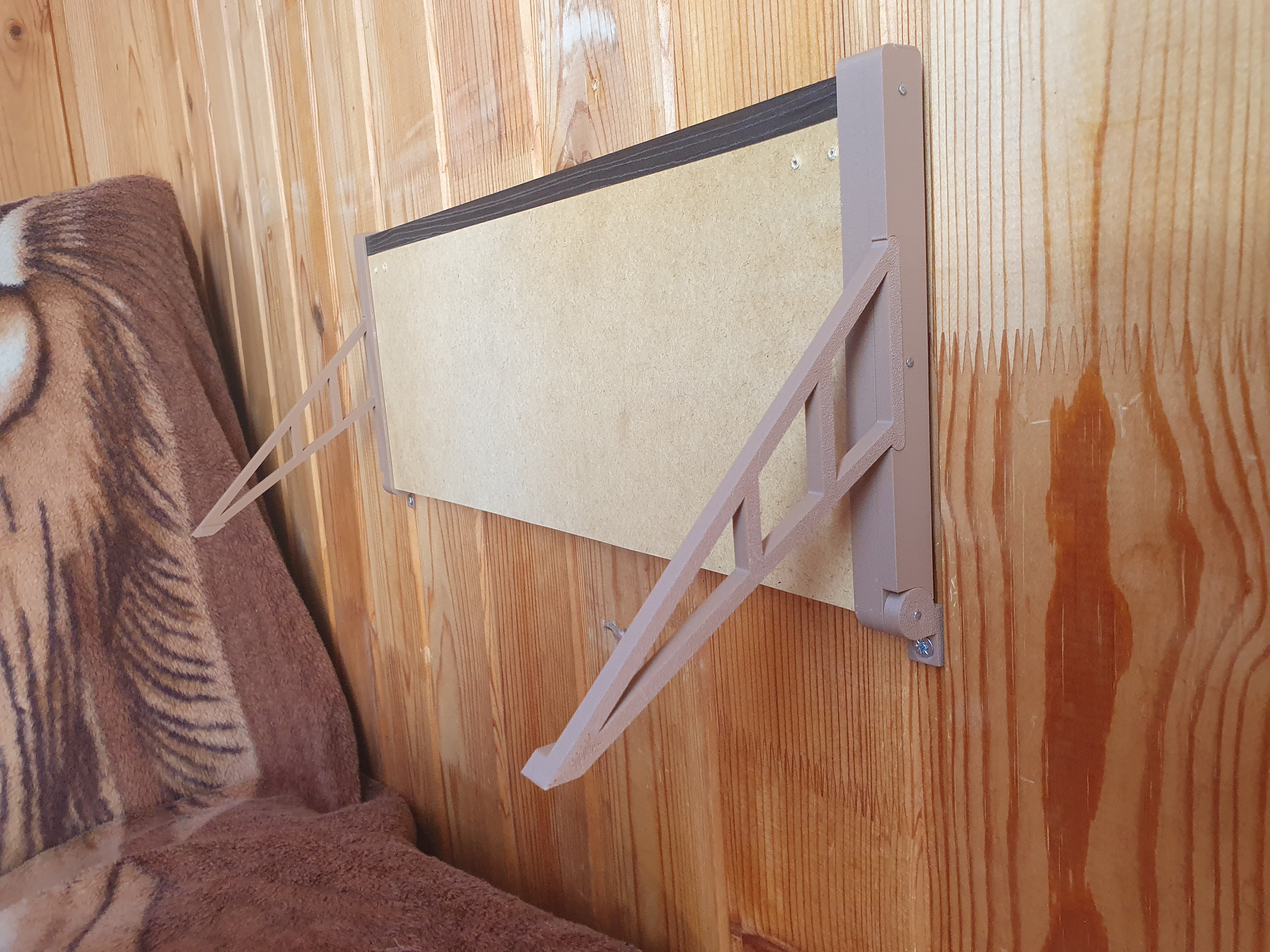 Miniatura 4 do modelo 3D folding shelf / wall mount