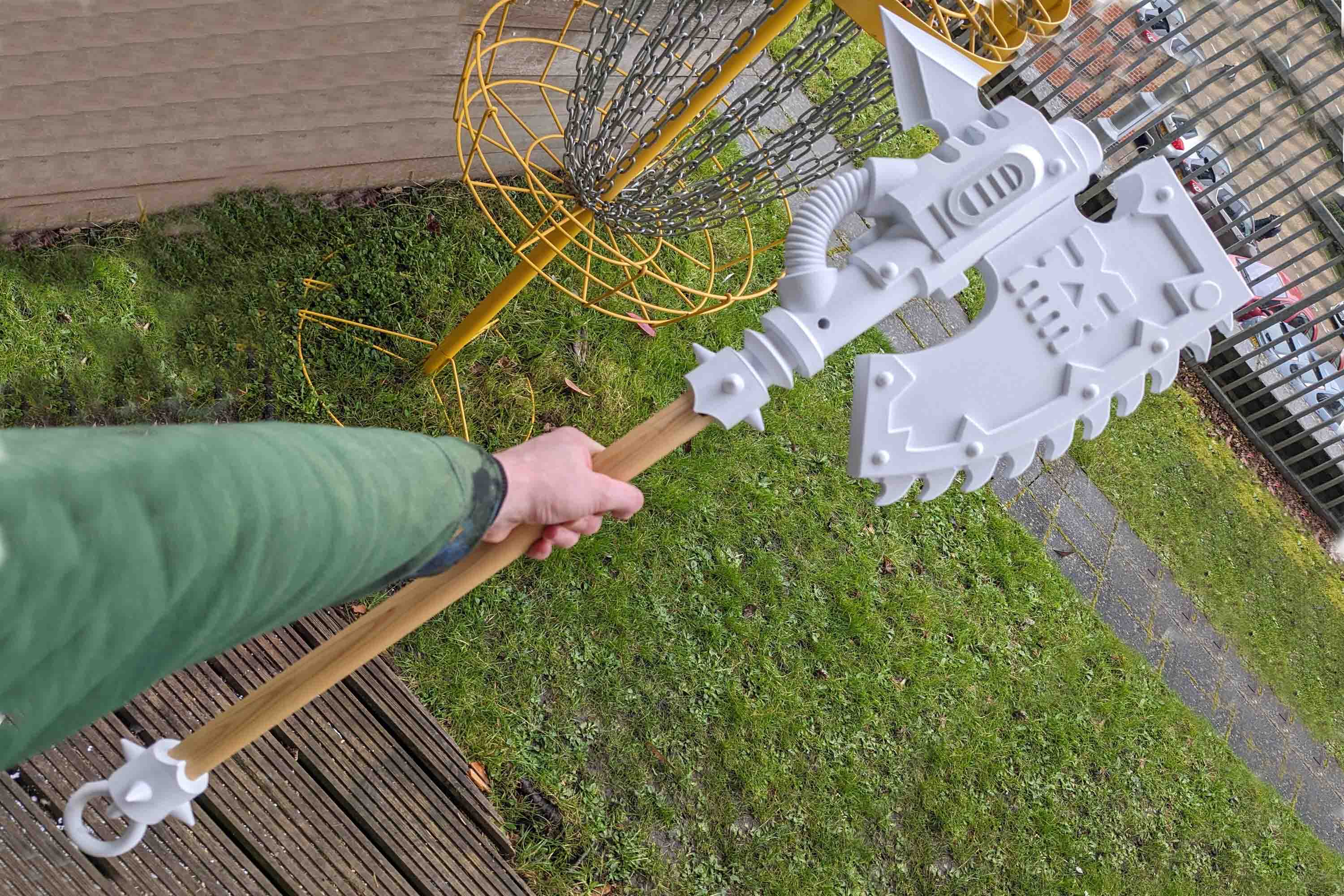 Warhammer 40k Chainaxe, lifesize, World Eaters
