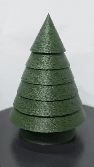 Weihnachtsbaum in zwei Teile zerlegt zum einfachen Drucken ohne Support(print in place)