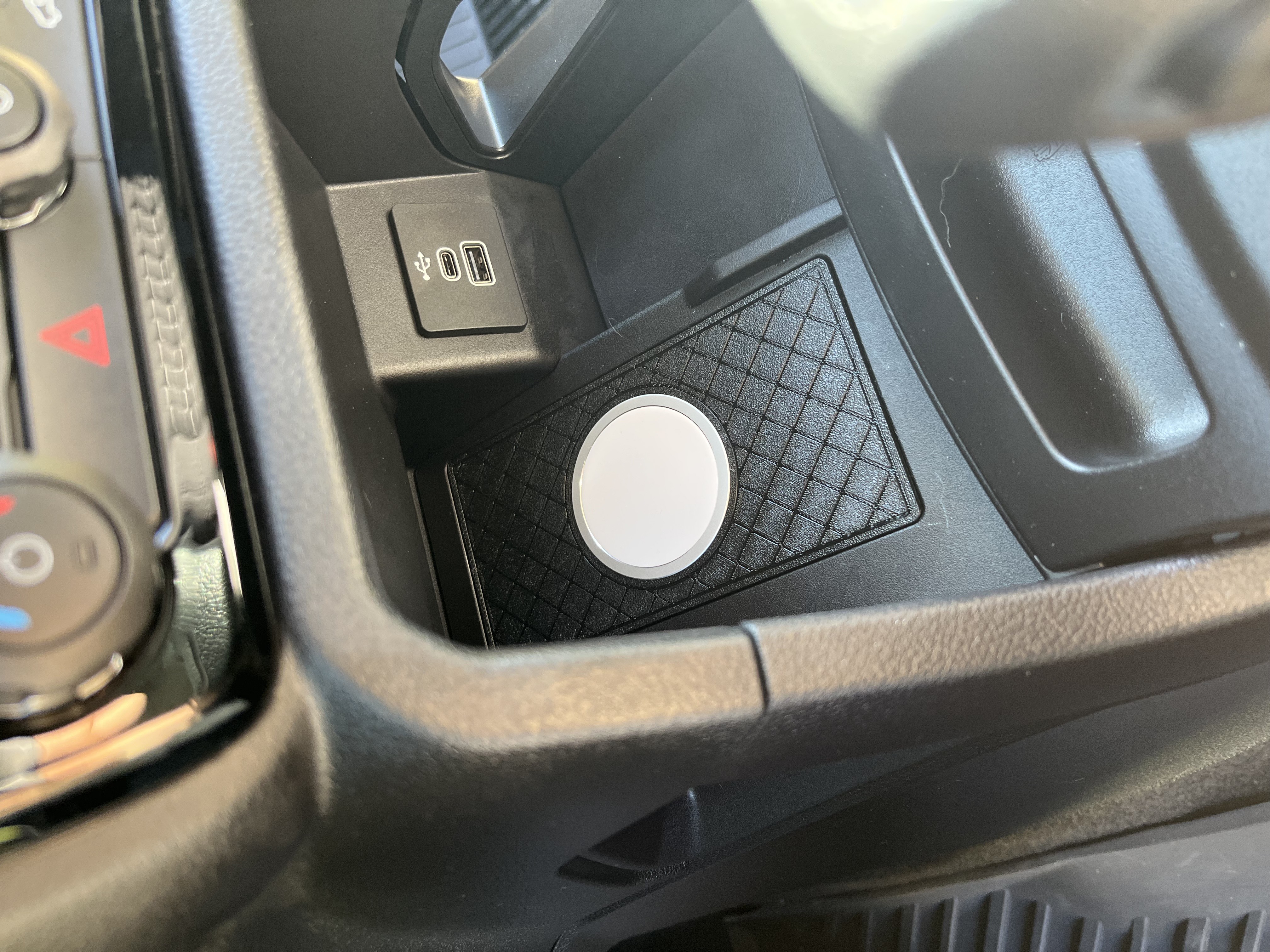 Ford Ranger Center Console Magsafe Charger Insert