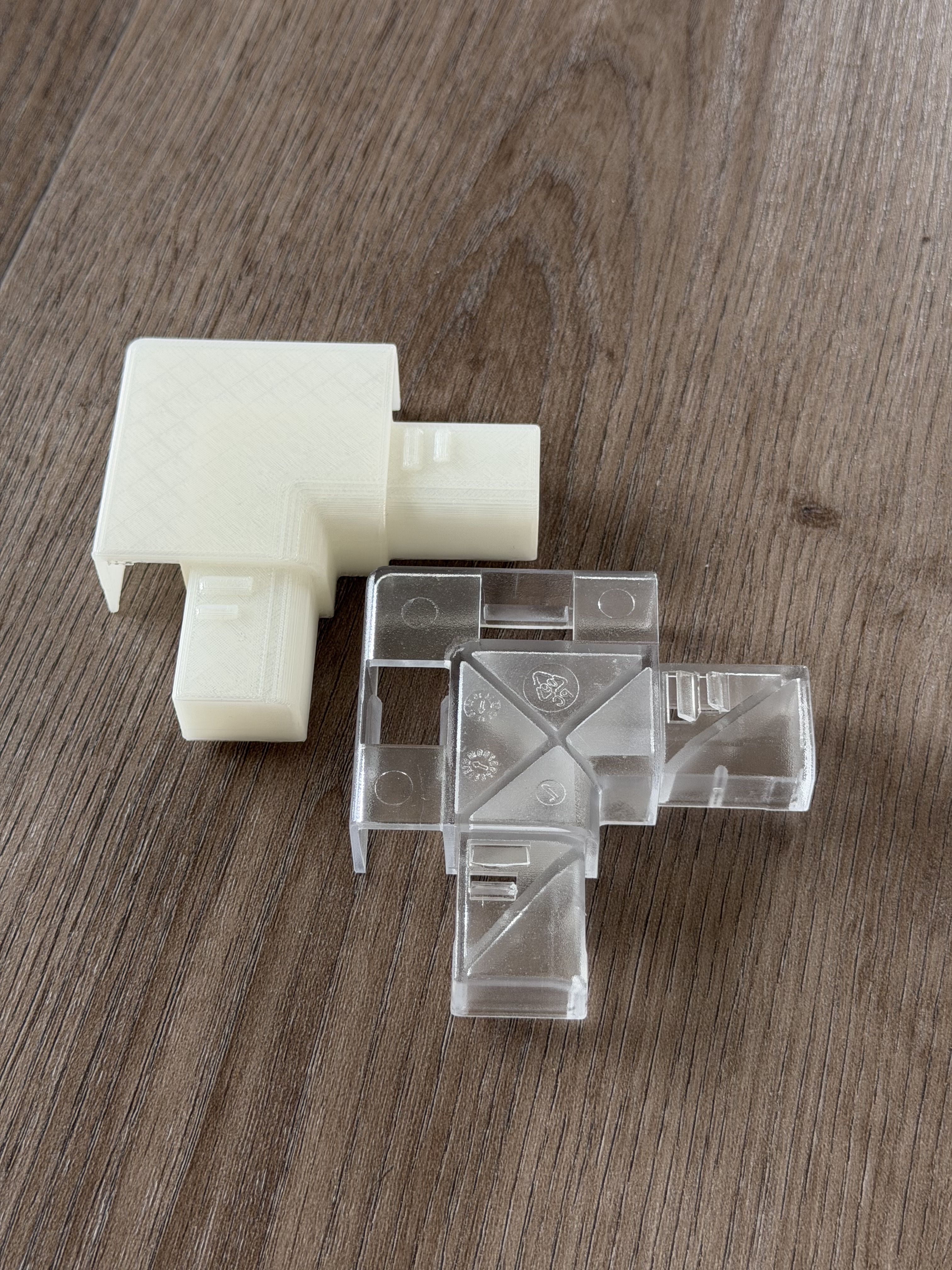 IKEA canva frame connector