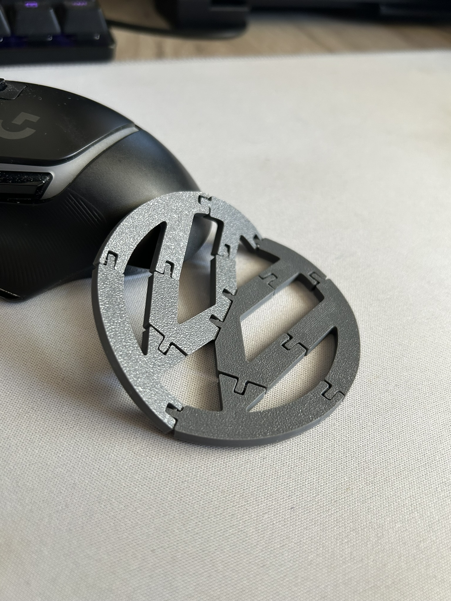 Flexible Volkswagen logo