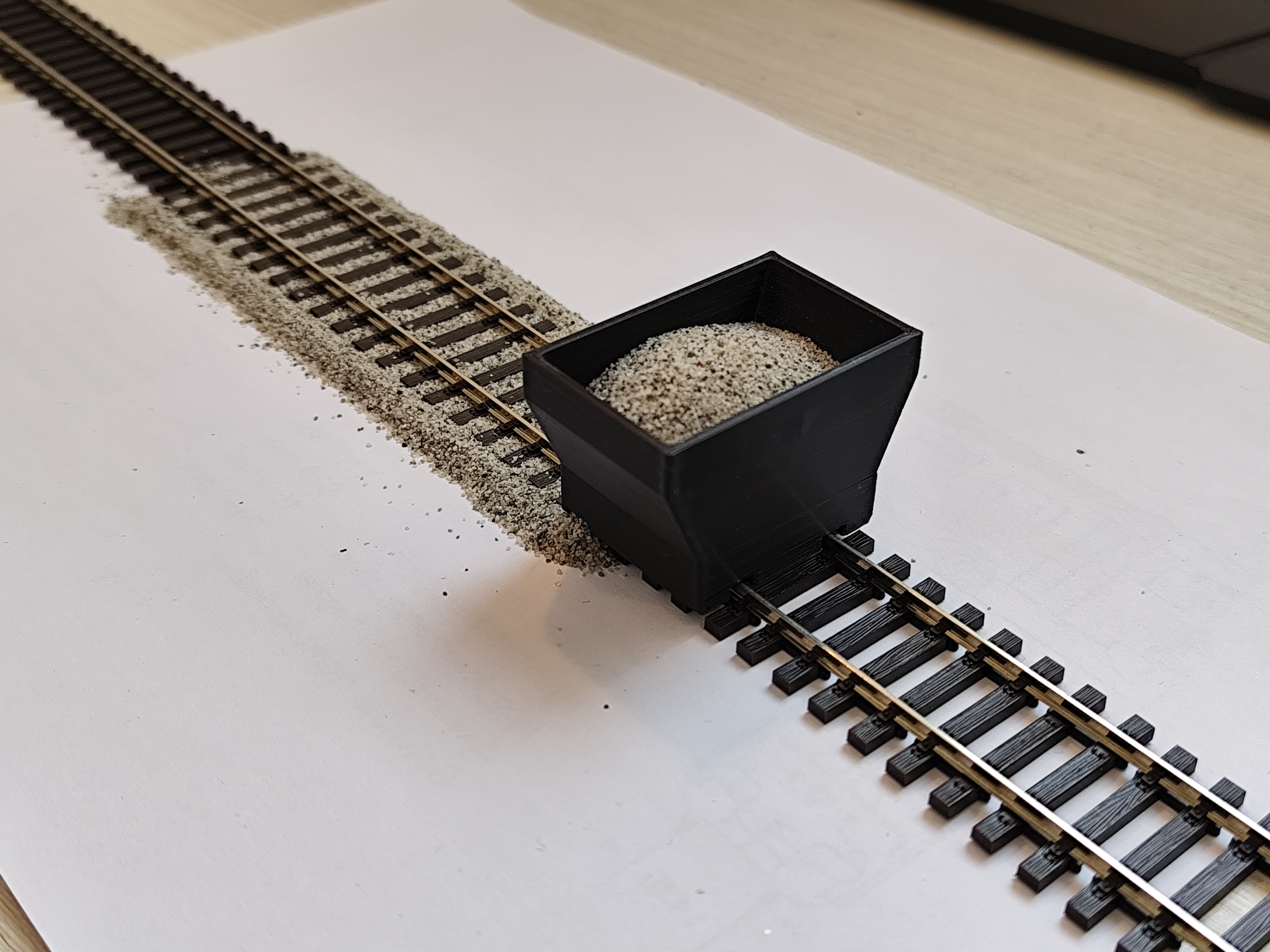 H0 scale Ballast Spreader for 1:87 16.5mm gauge