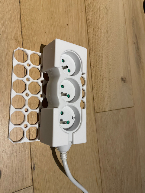 Power strip CEE holder for underware