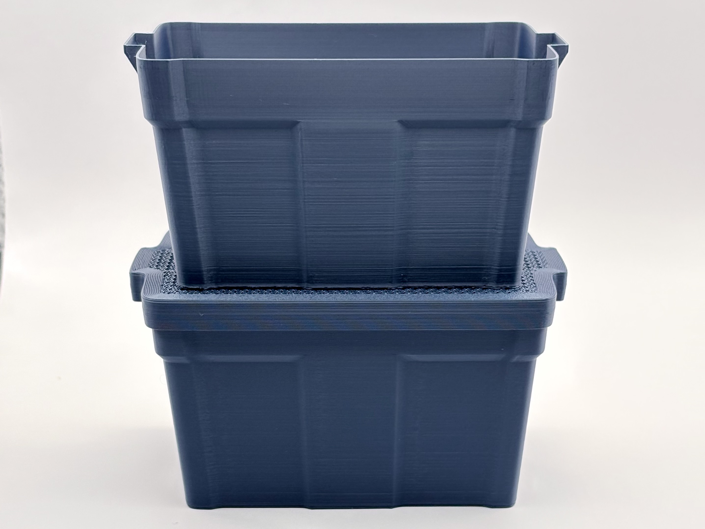 Miniatura 3 do modelo 3D UPDATED Miniature Rubbermaid Storage Bin with Stackable Lid - Thicker Walls - Durable