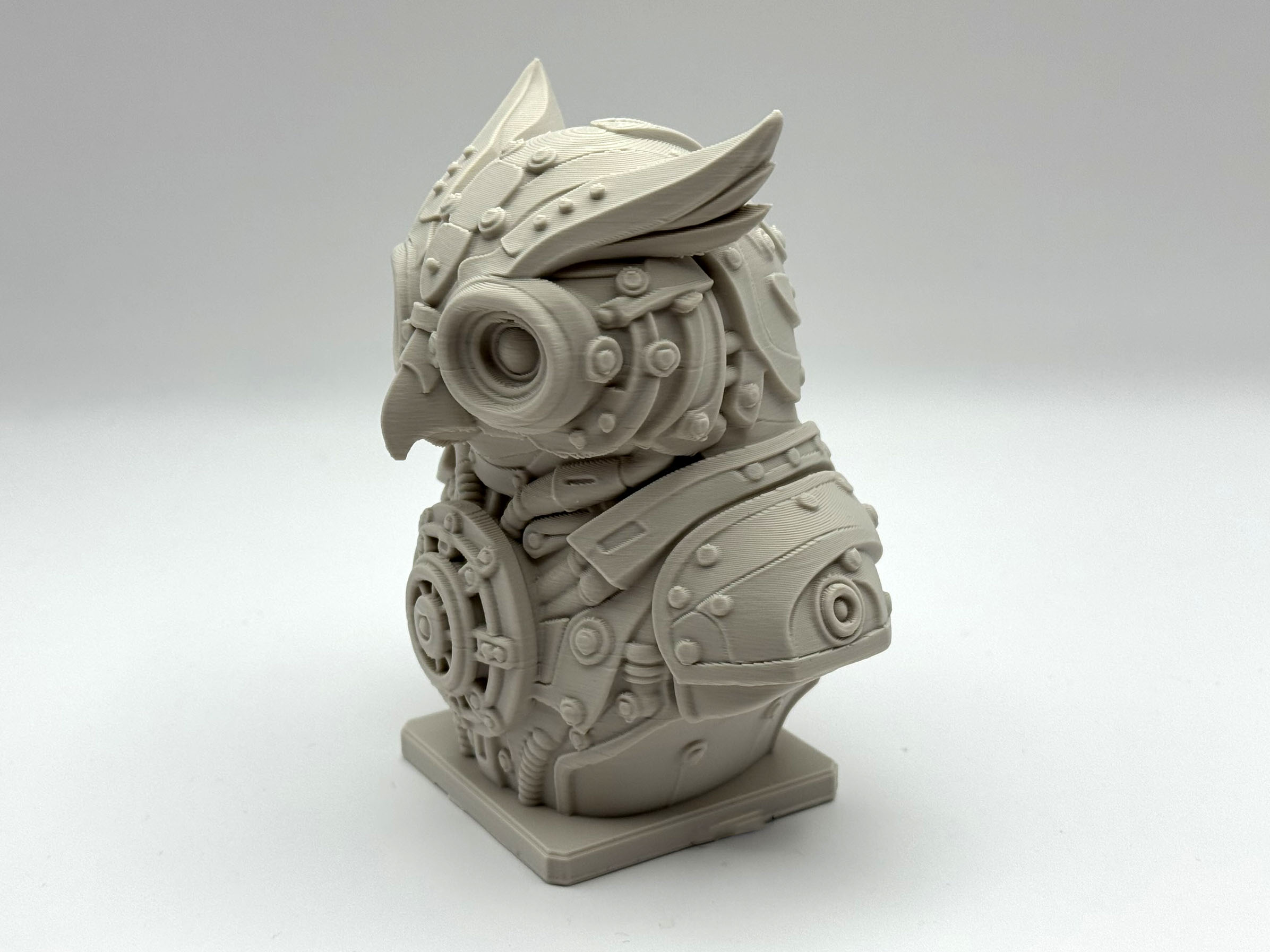 Miniatura 3 do modelo 3D Steampunk Owl Bust
