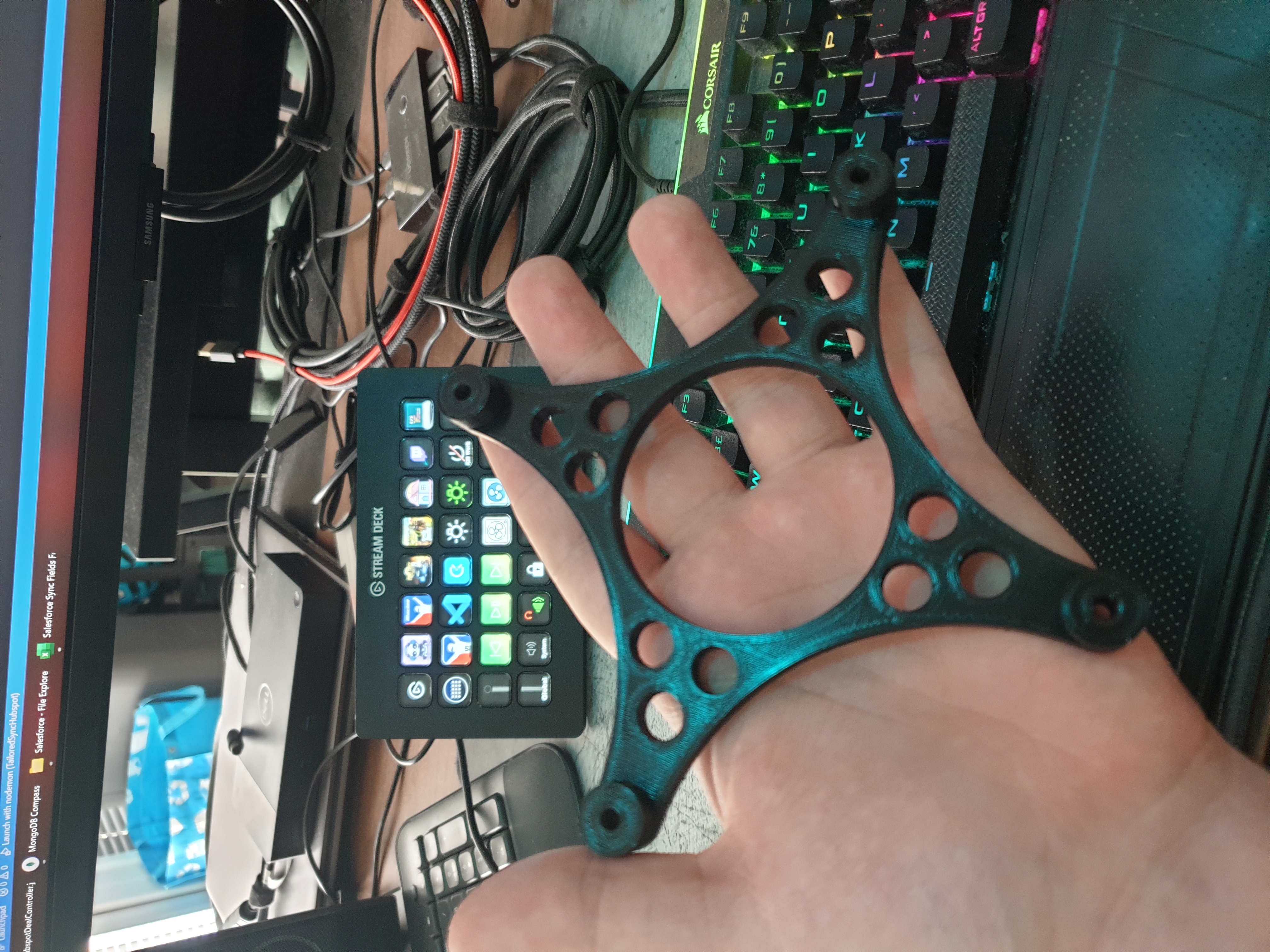Vesa monitor spacer