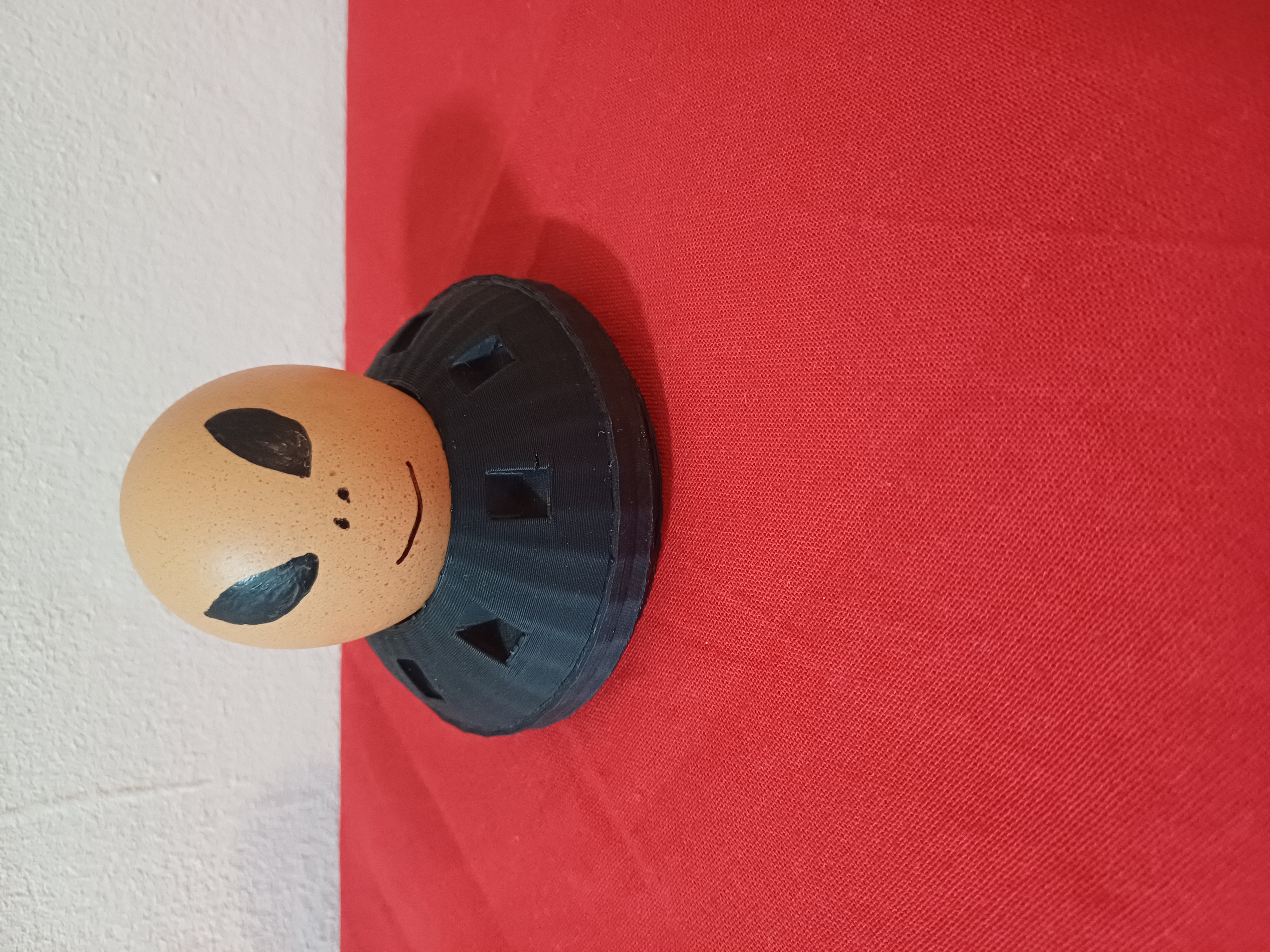 ufo egg holder