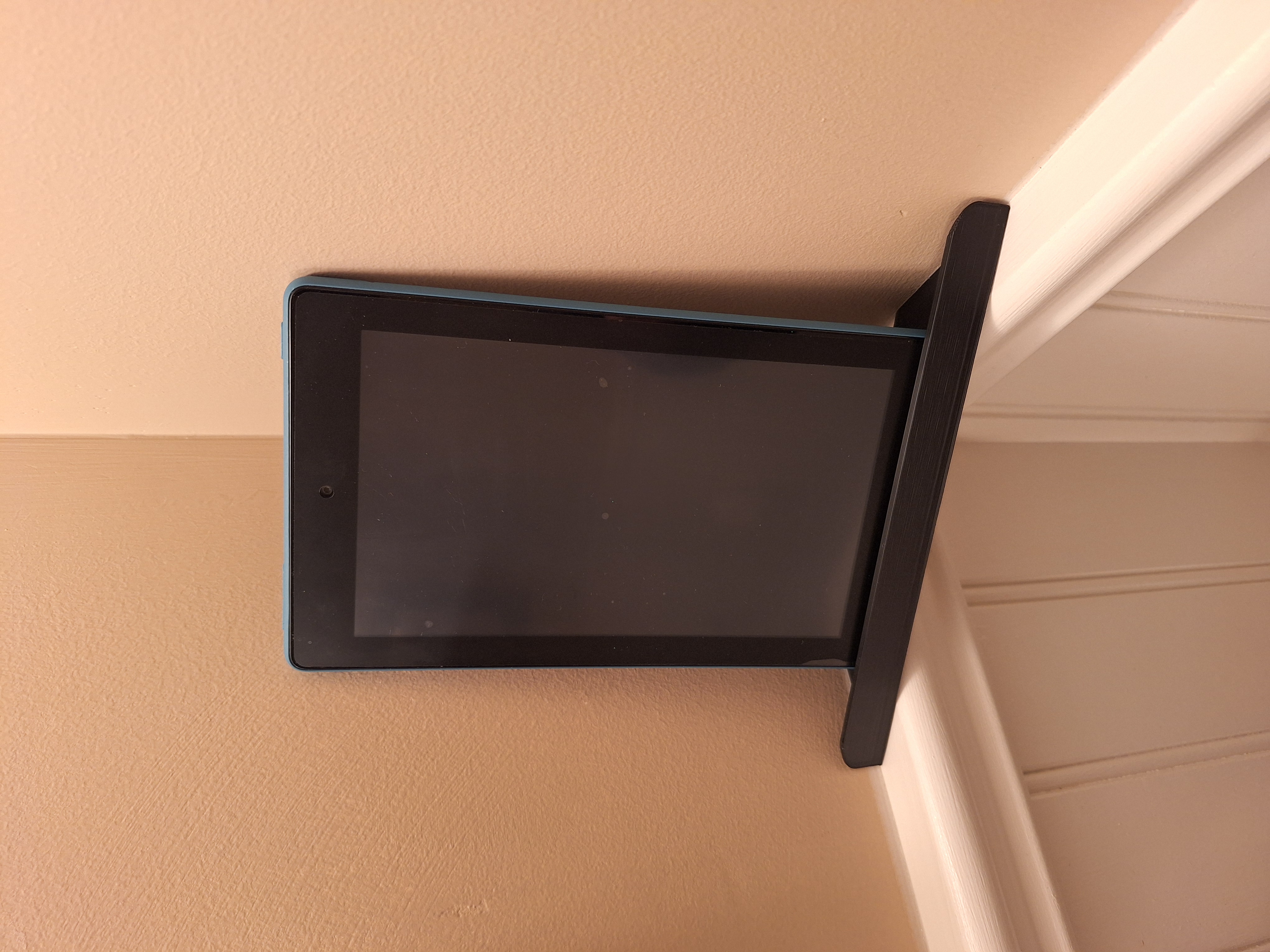 Tablet Corner Shelf
