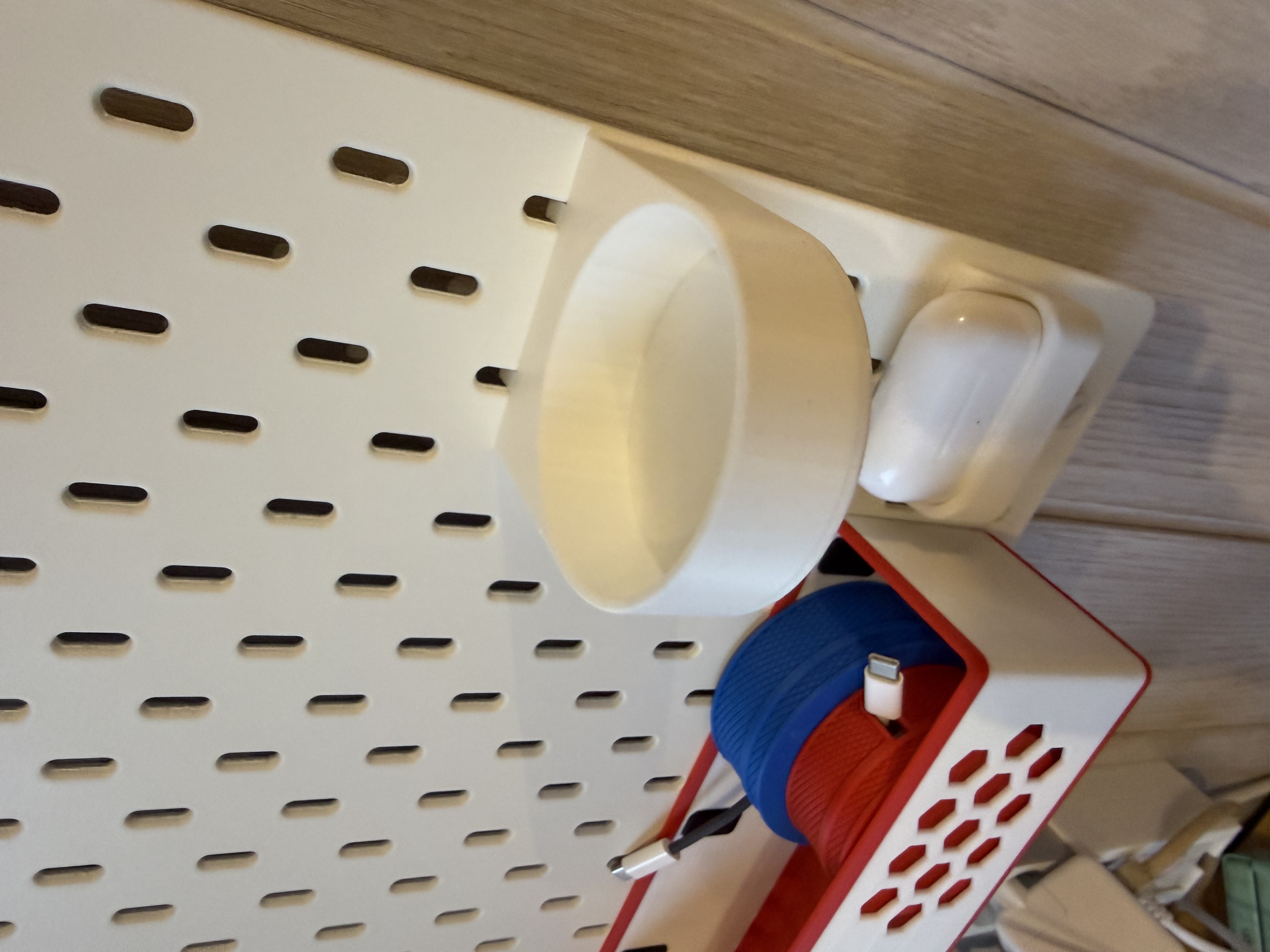 Skadis Halterung für Young Living Diffusor