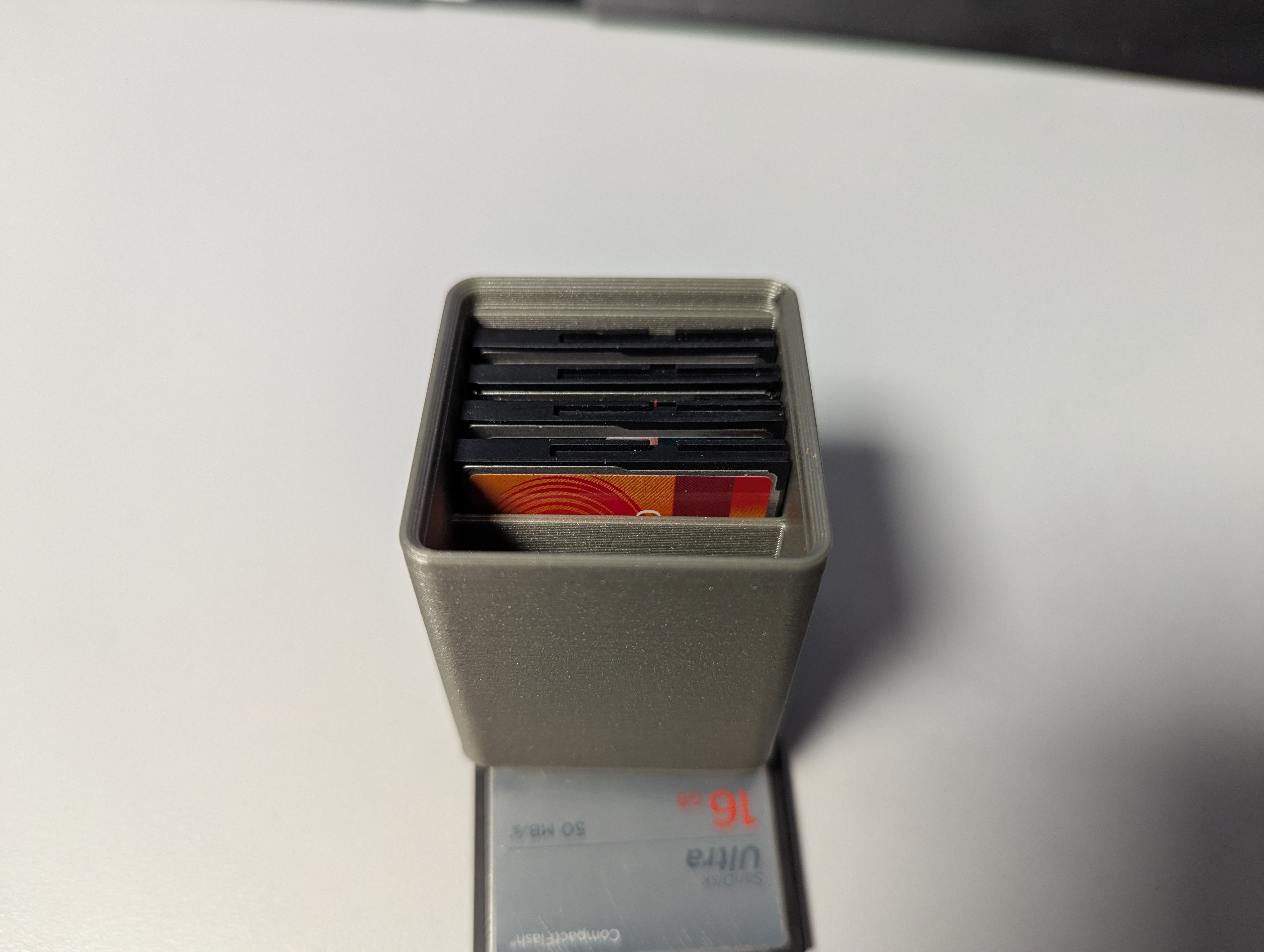 Miniatura 3 do modelo 3D Gridfinity Stackable Compact Flash Card Holder 1x1x8