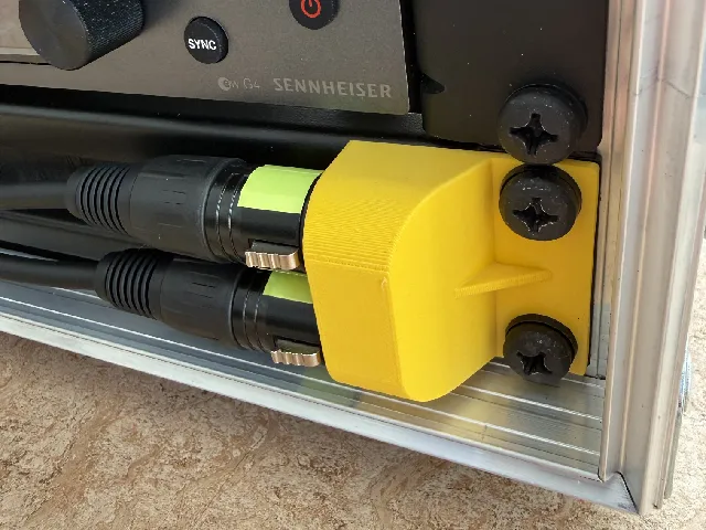 XLR-Buchsen-Halter 19" Rackblech