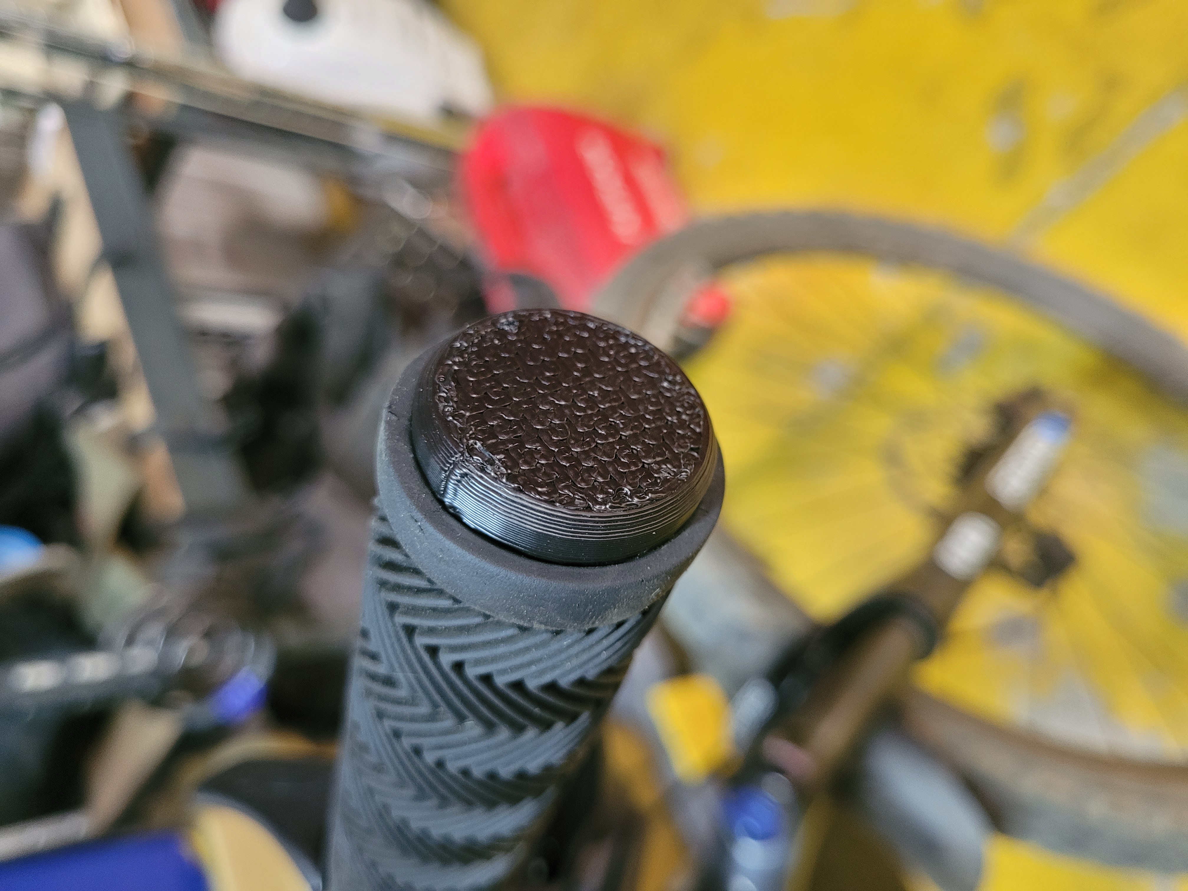 Bar end for bicycle handlebar