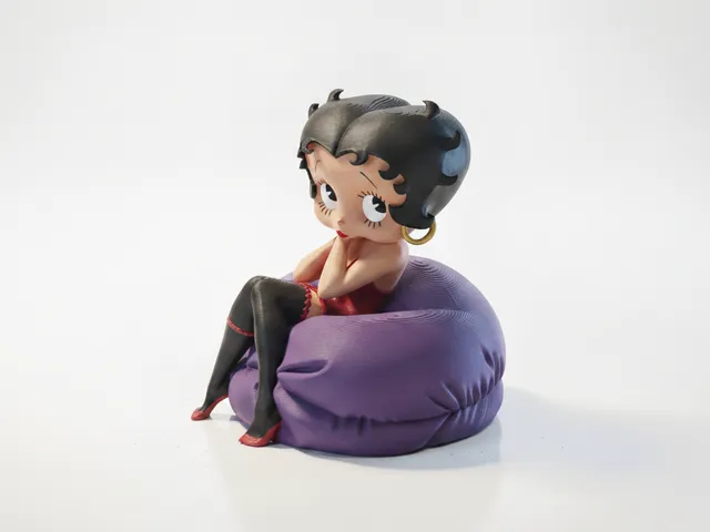 Elegant Woman Resting Female Figure 3D Printable