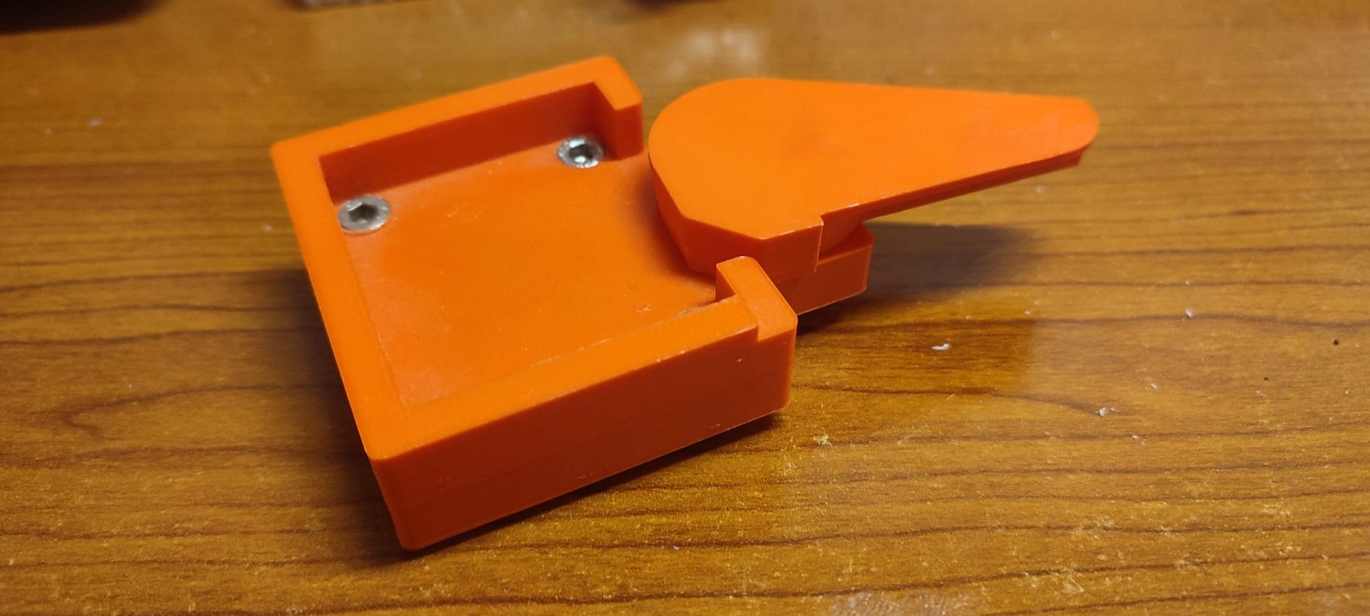 Camera mounting plate with quick release — thumbnail 3