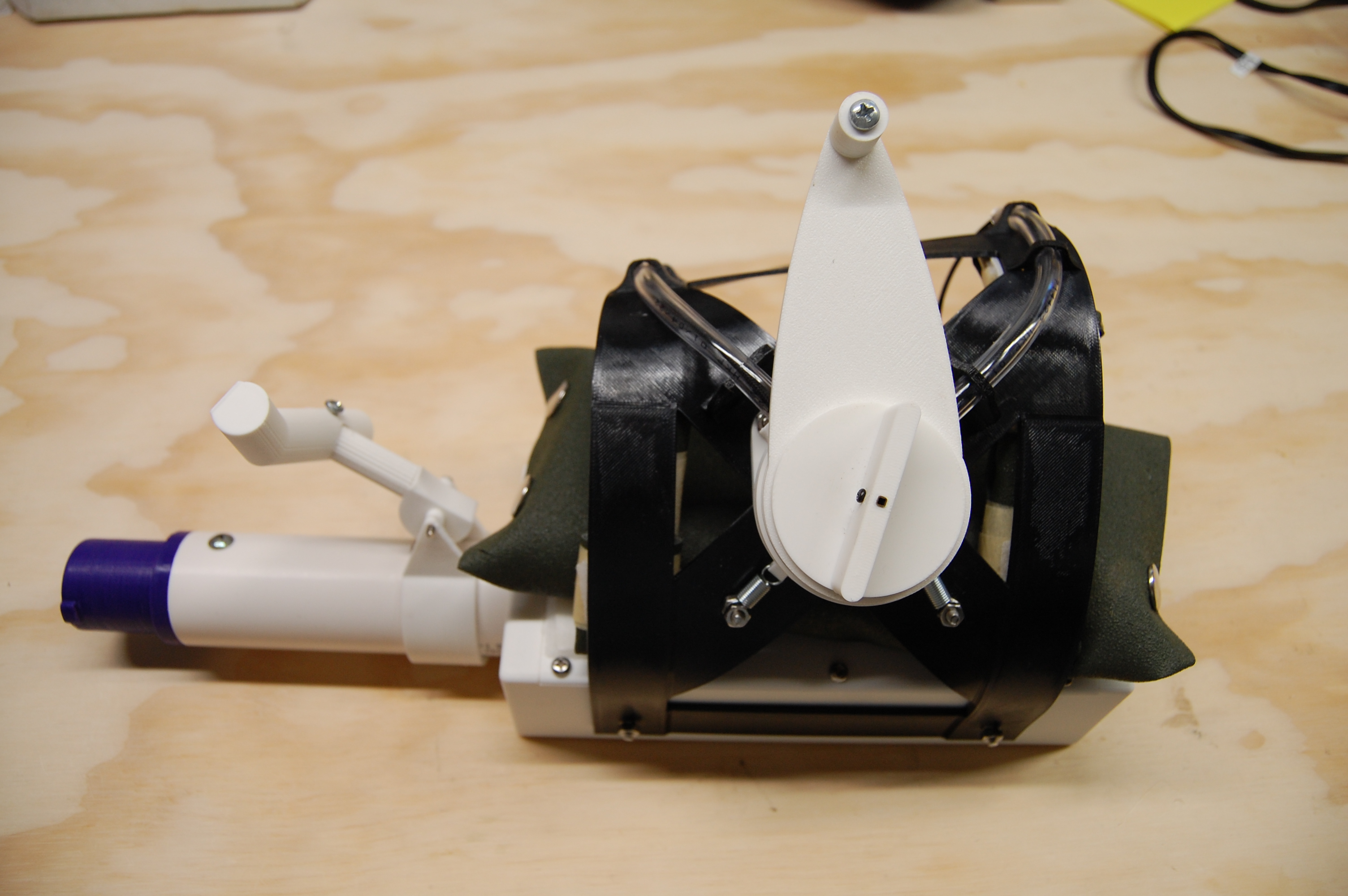 Carpe Mundum - grabber/gripper tool system