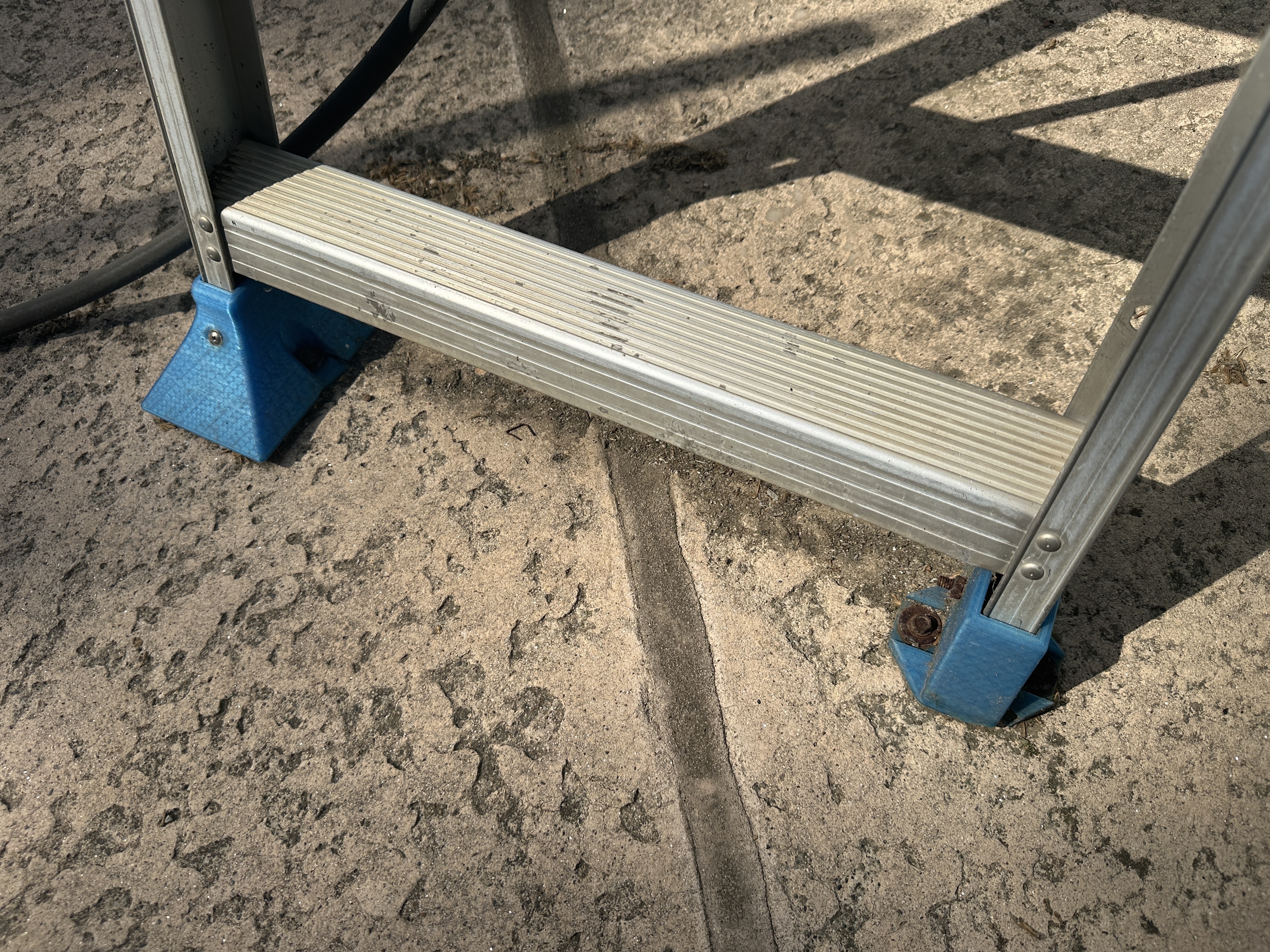 Pool Slide metal ladder foot to mount