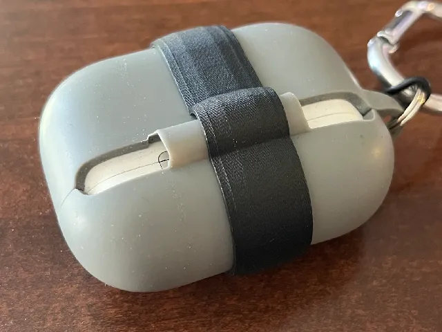 airpods pro silicone case retainer