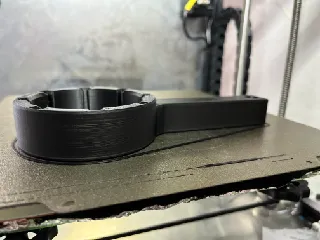 Key for opening container lid