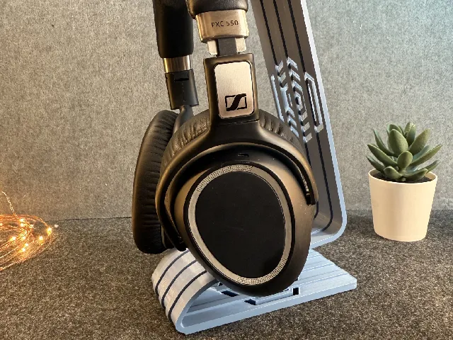 Spider Headphone Stand