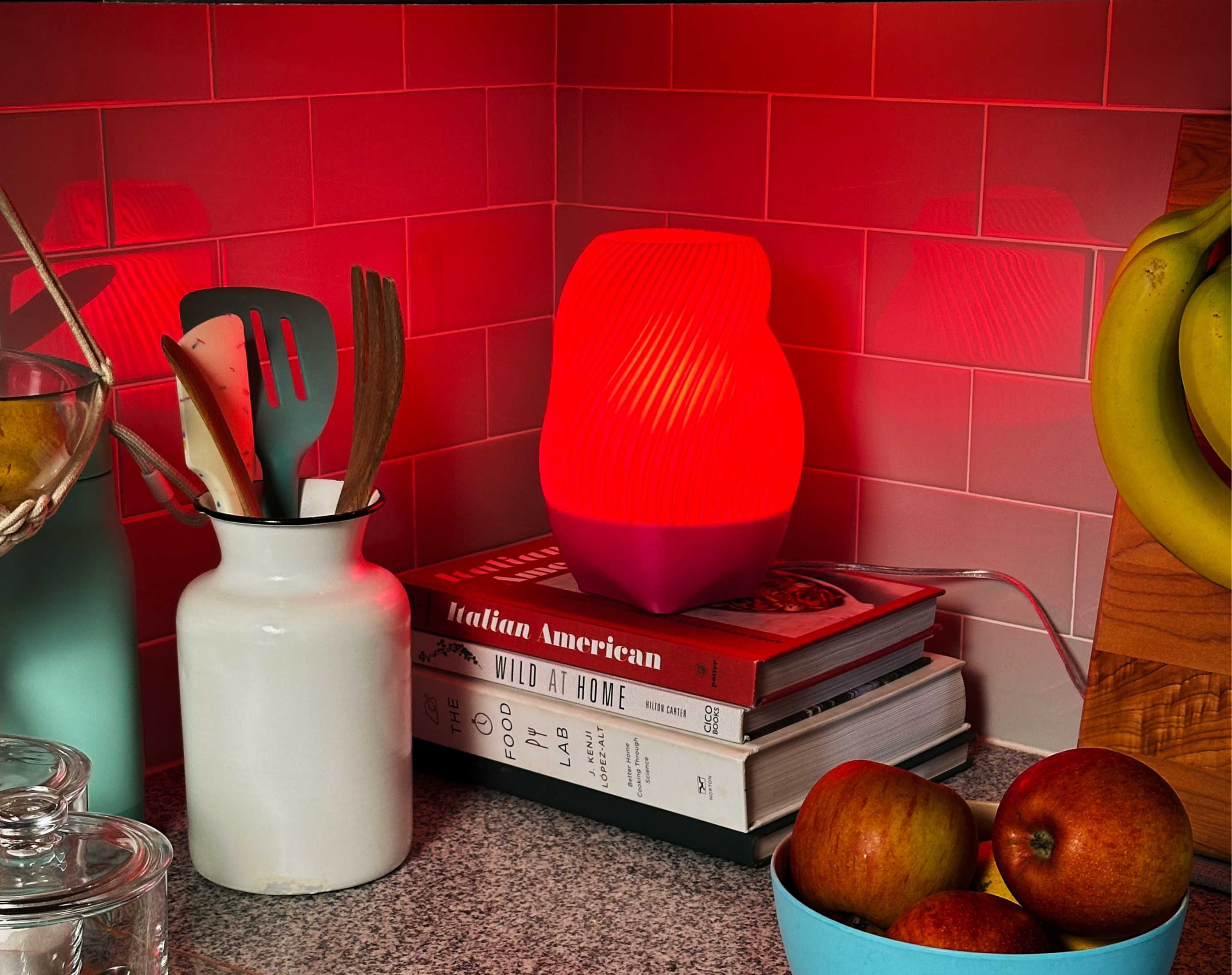 Tama Lamp