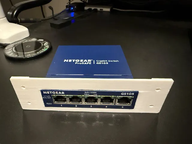Netgear GS105 switch rack mount for the microlab