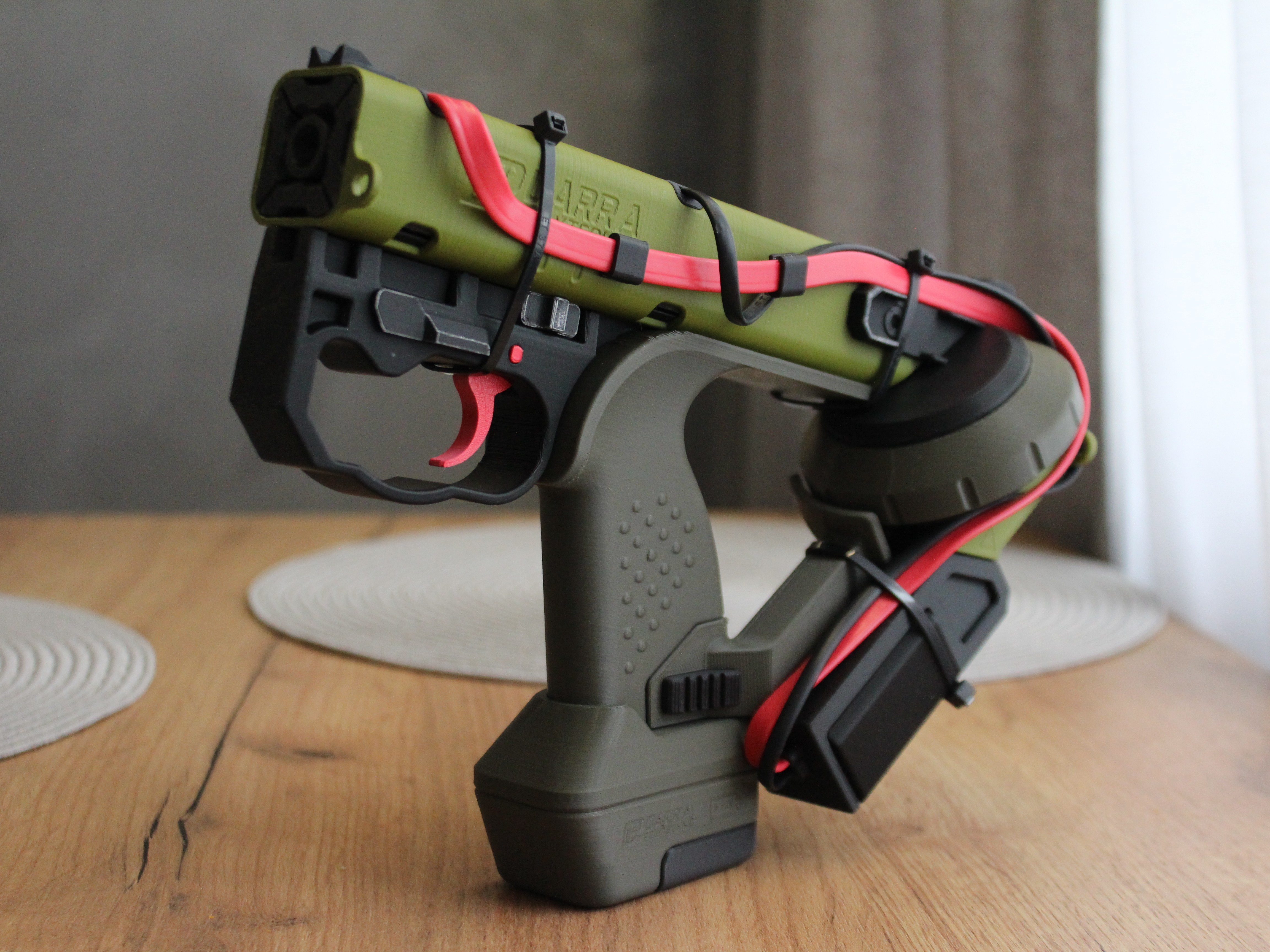 DR-12 Quasar - Tech Revolver prop | Cyberpunk 2077