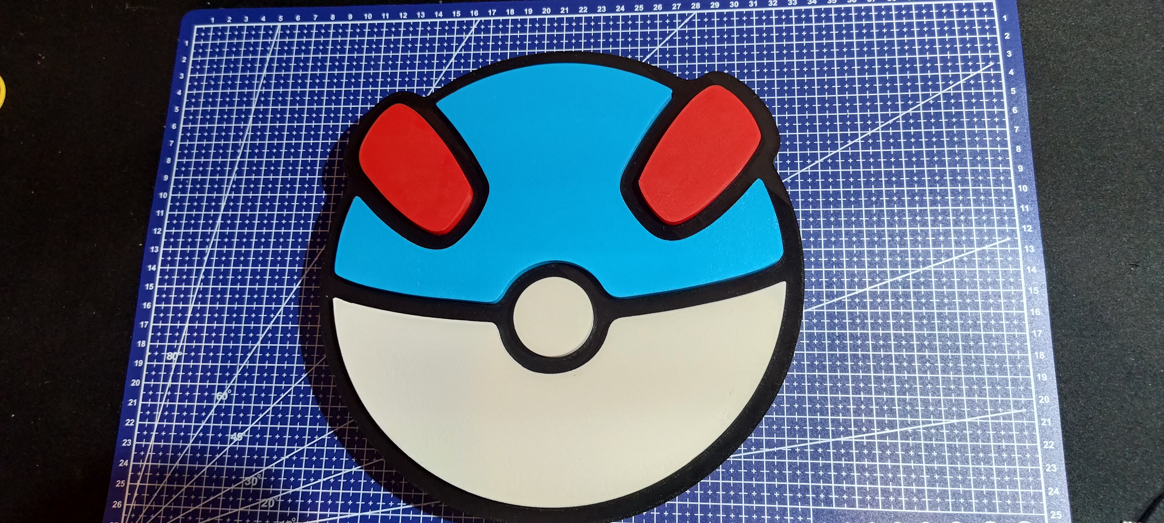 Great Pokeball withs led inside