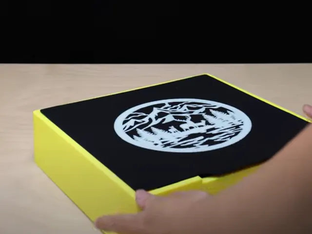 Qidi Q2 t-shirt printing stand