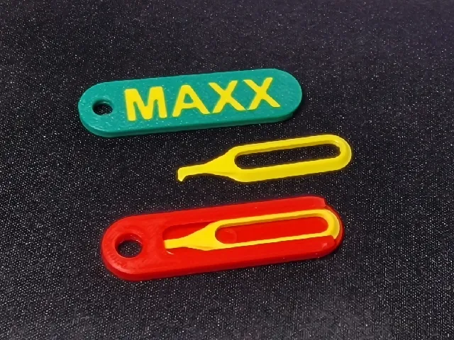 USB-C Port Cleaning Tool & Custom Keychain Tag