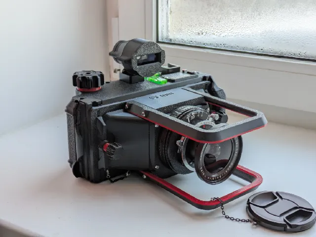 Fat Shot X - Multiformat (6x17, 6x14, 6x12, 6x9 and 6x6) 120 type film camera