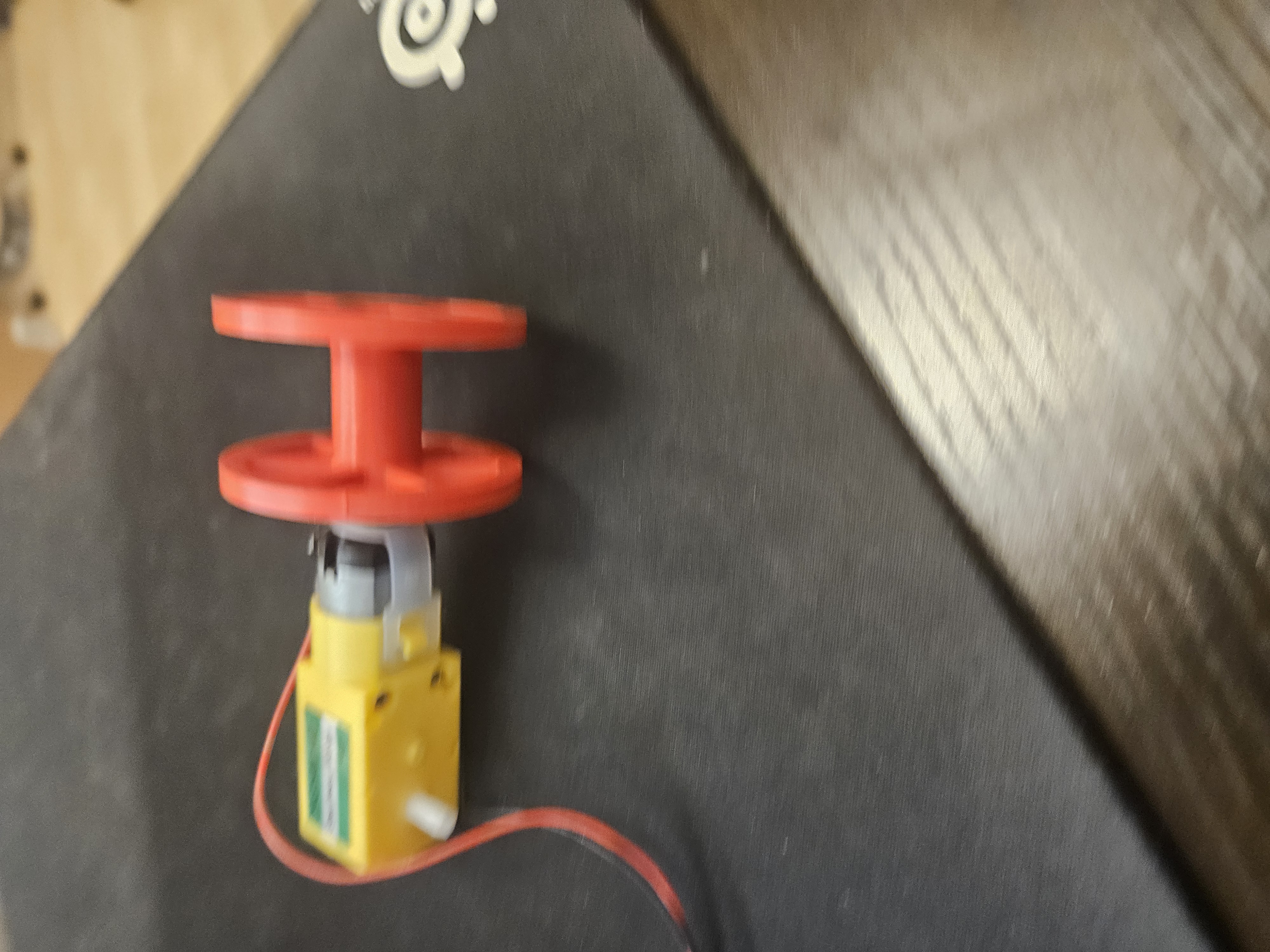 Small motor spool