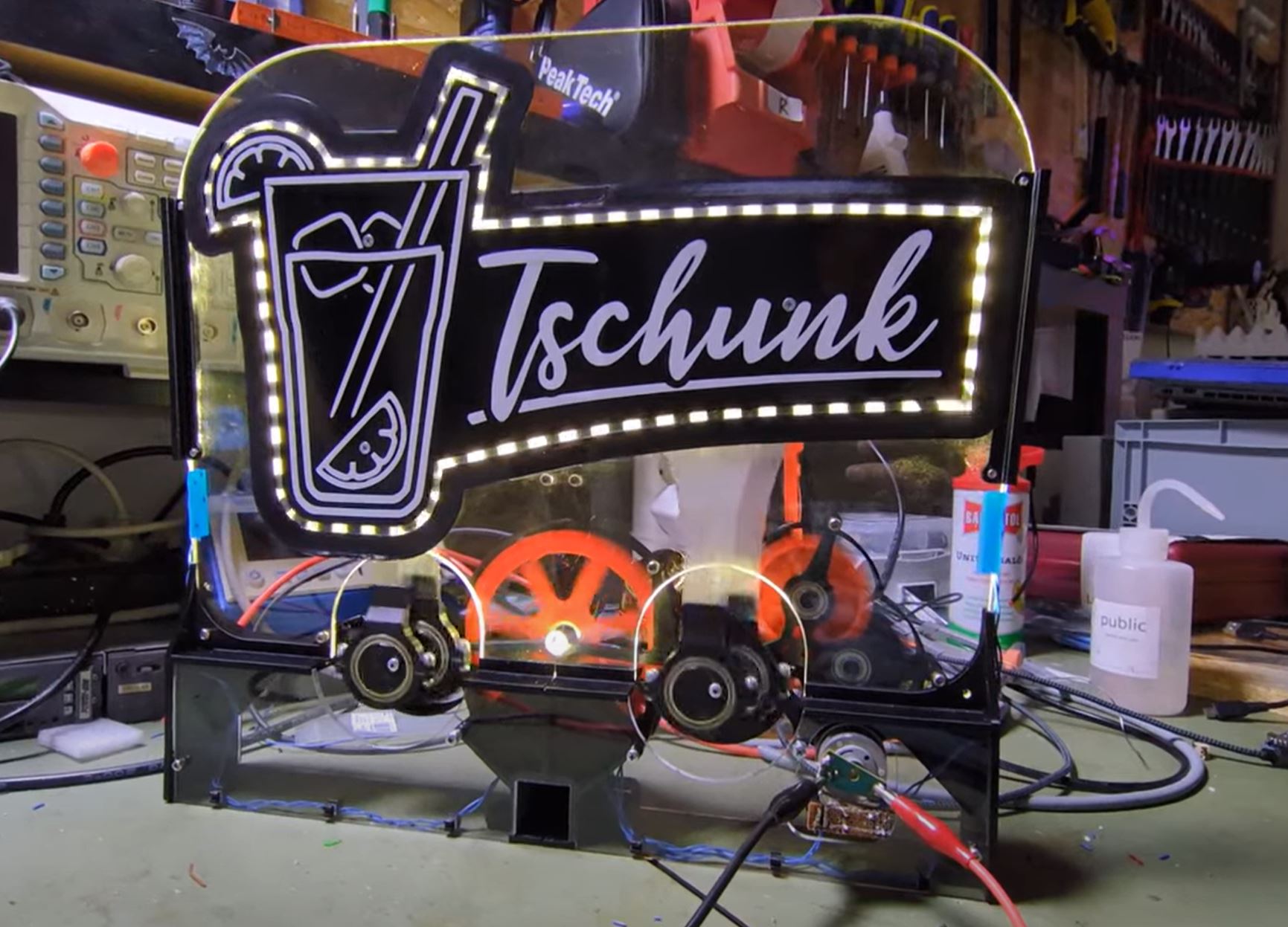 Tschunk Mechanical Chase Light
