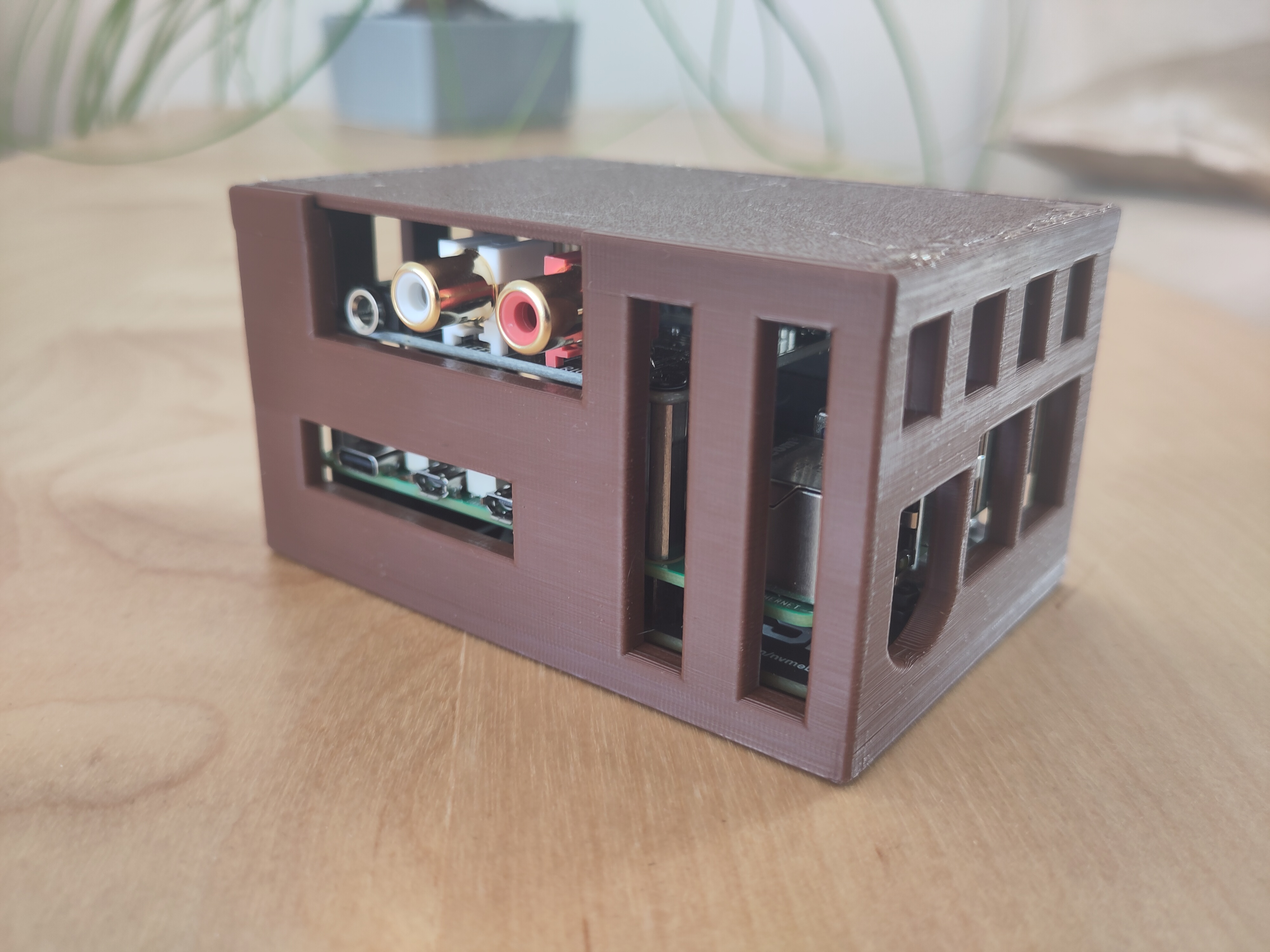 Raspberry PI 5 + NVME Base + HifiBerry DAC2 Pro Case