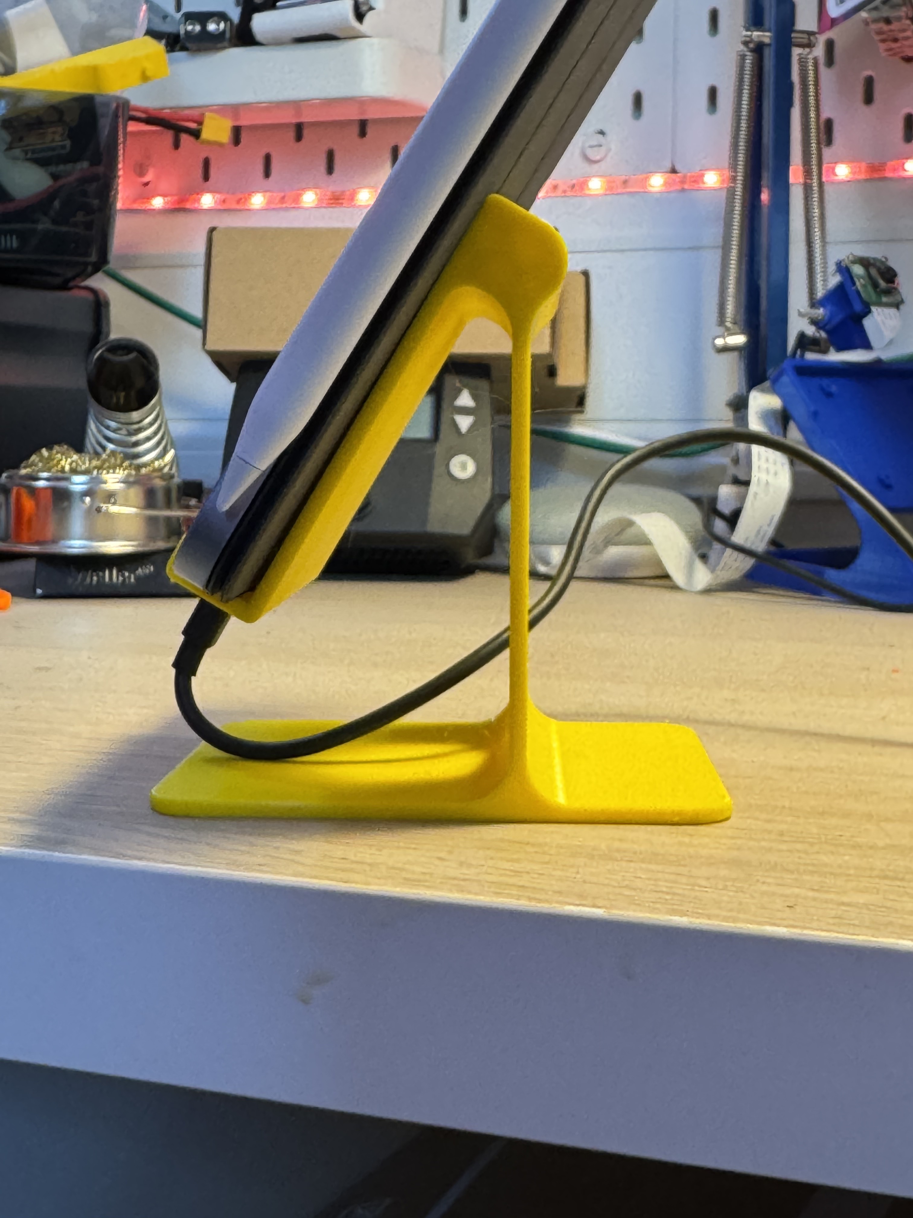 Miniatura 5 do modelo 3D iPad Mini Stand