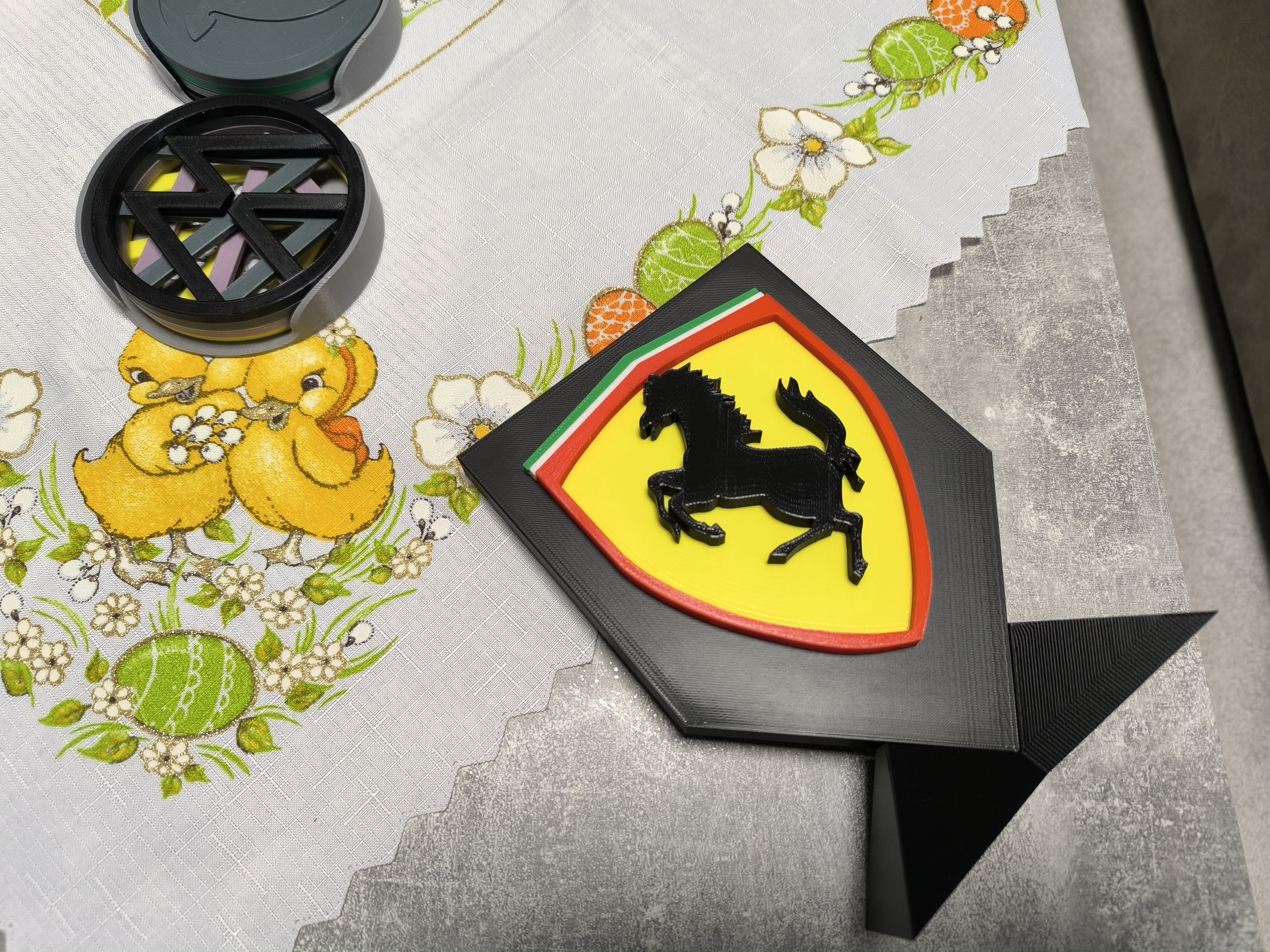 Ferrari emblem stand