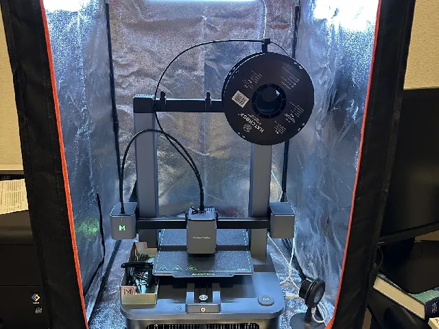 camera_pole_mount.stl