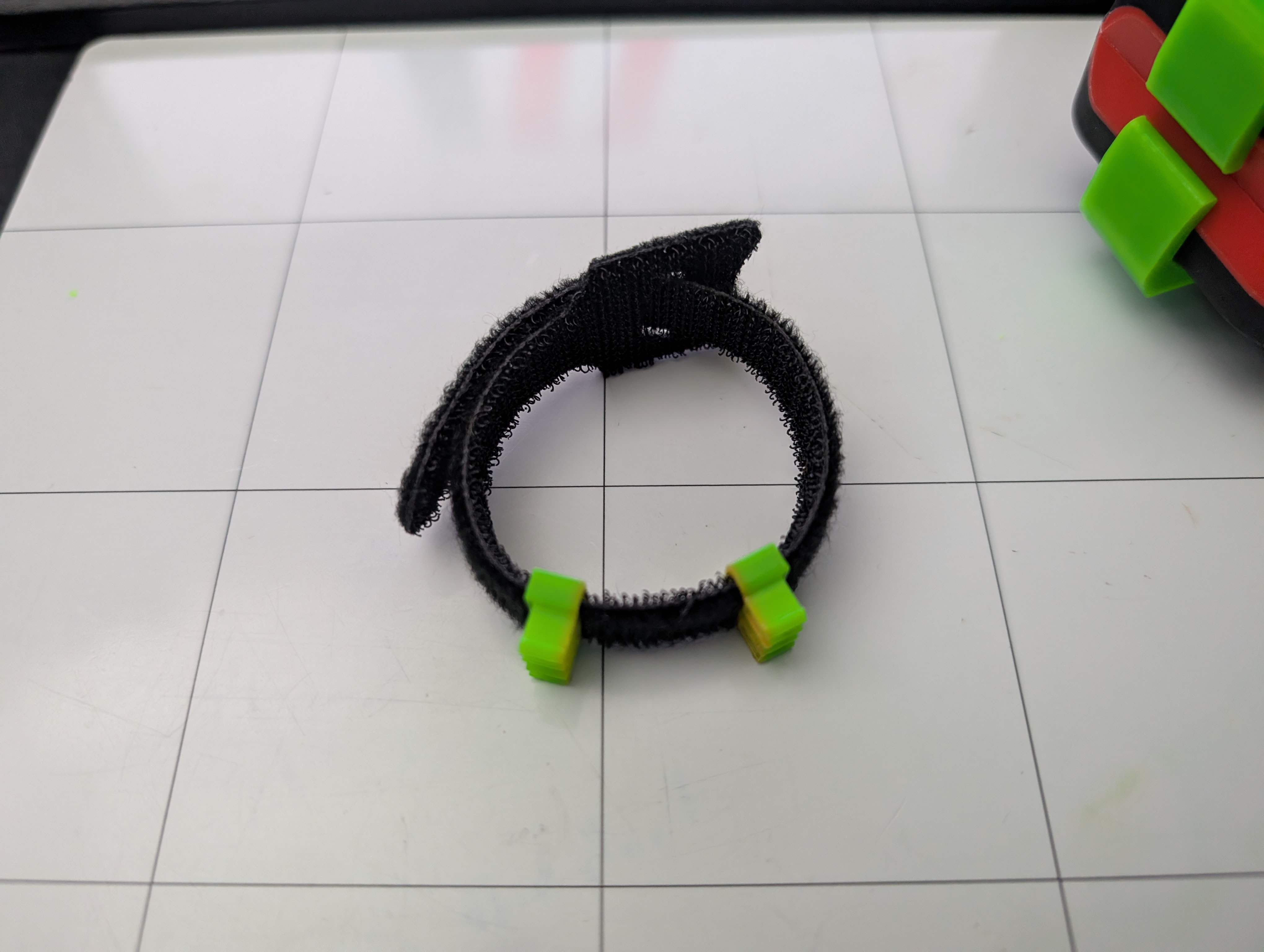 Miniatura 2 do modelo 3D Velcro Loop for Mod-Grid