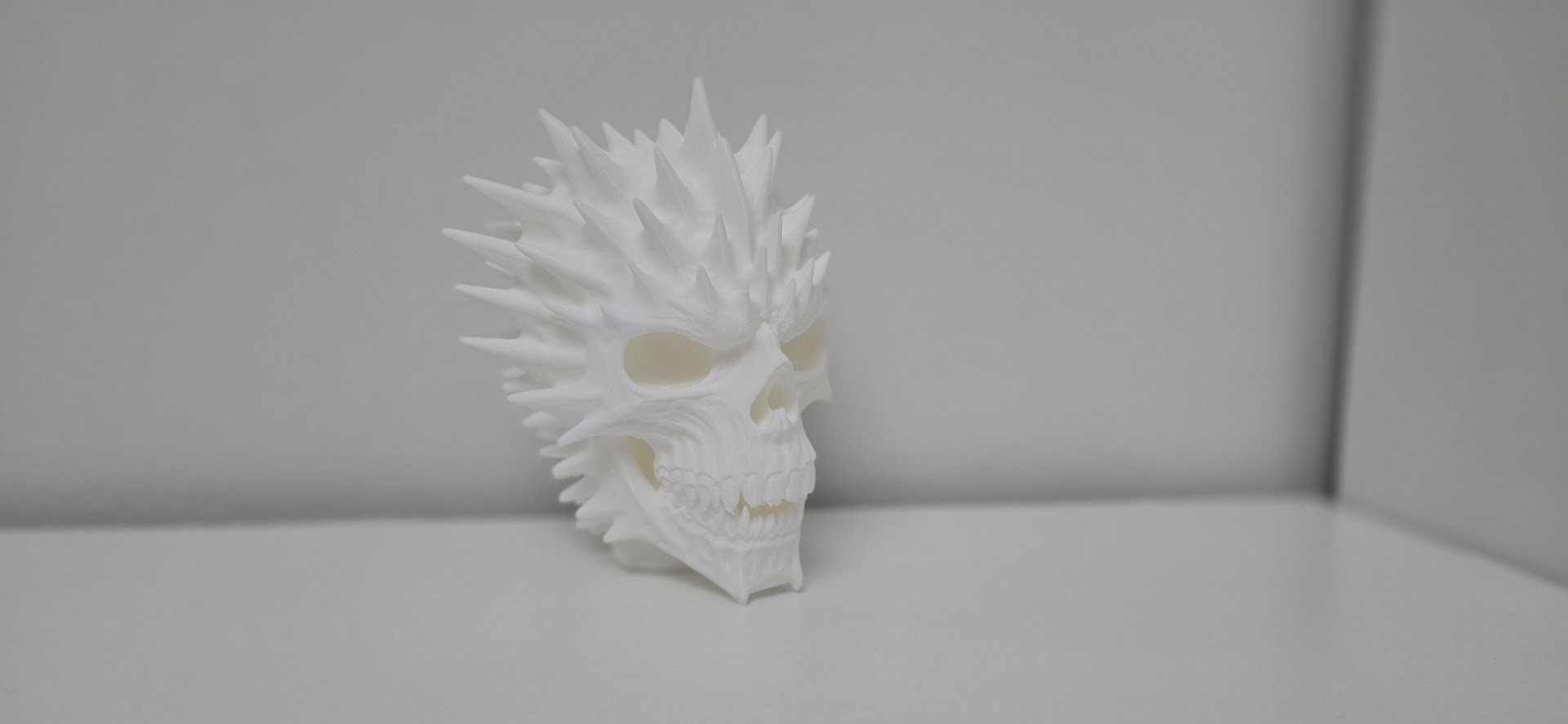 Spiked Skull – Halloween Edition