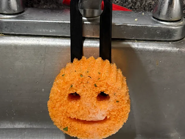 Scrub Daddy Holder/Swing