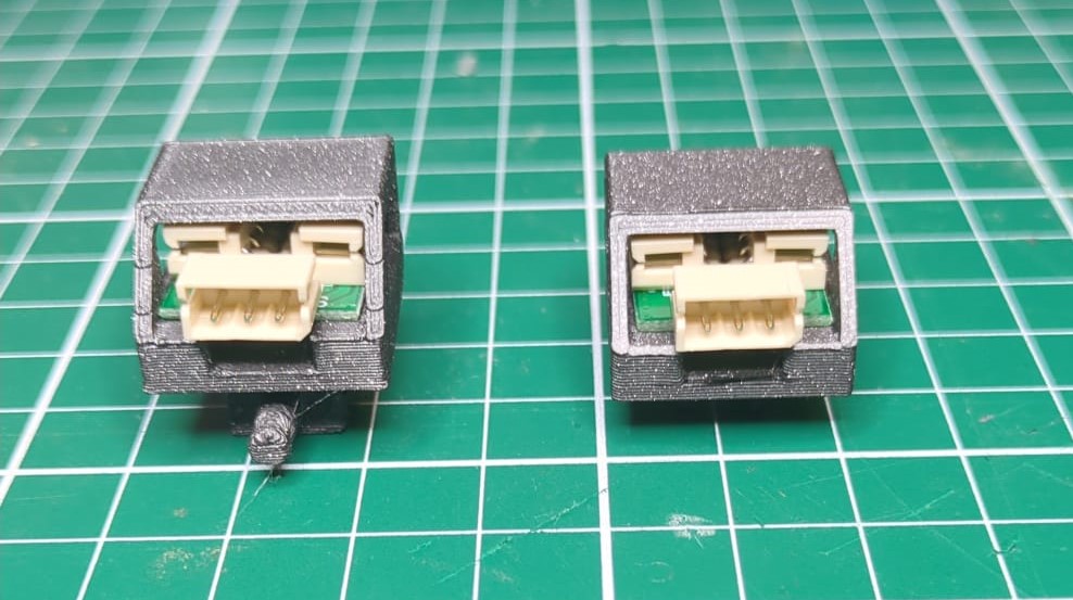 Micro Knex to Feetech Serial Bus Servo PCB Carriers