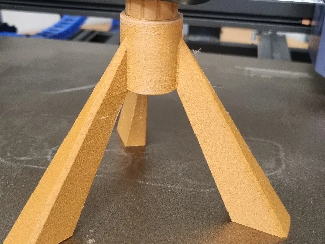 Another simple tripod