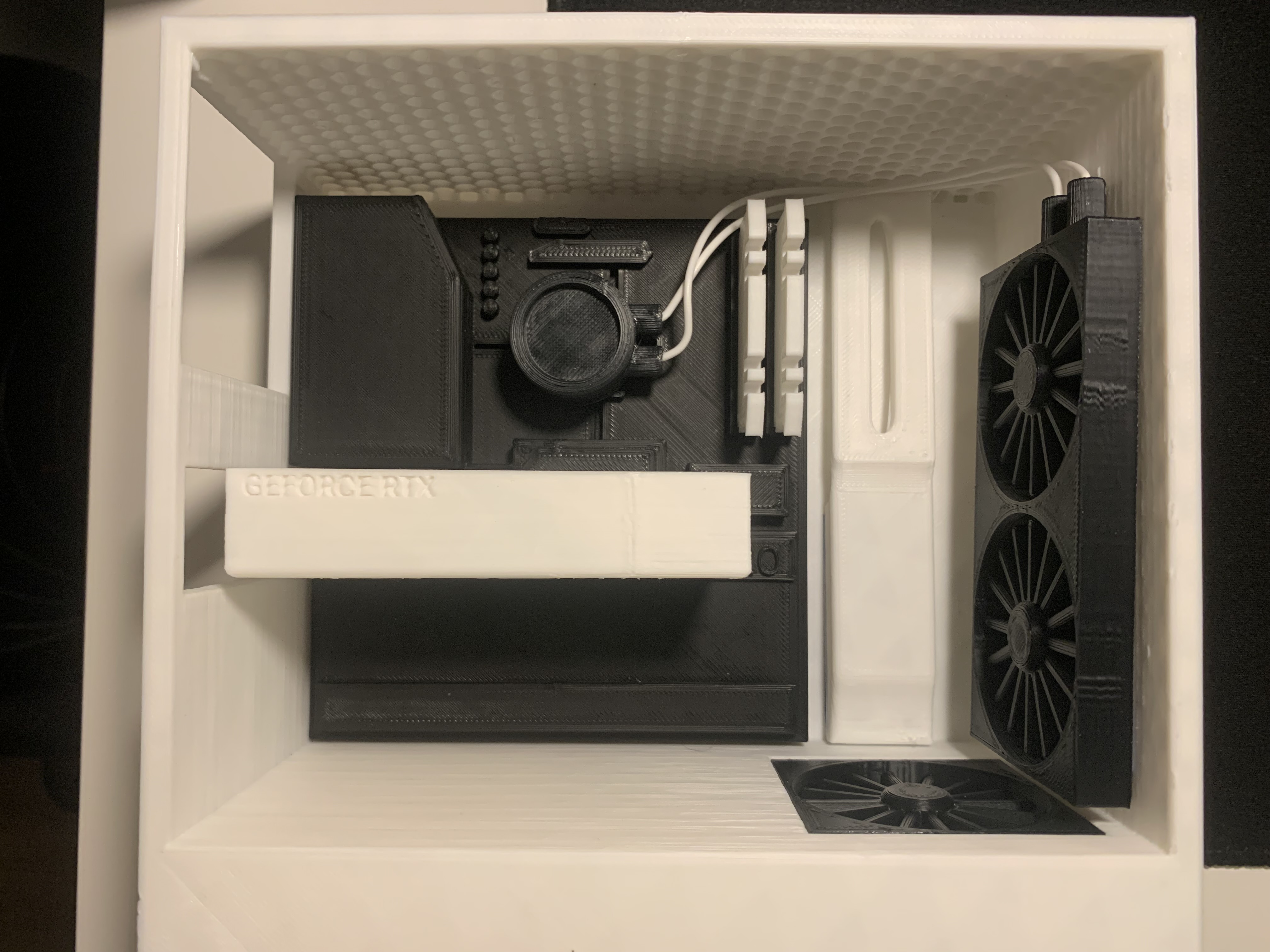 NZXT Mini Custom PC — miniatura 5