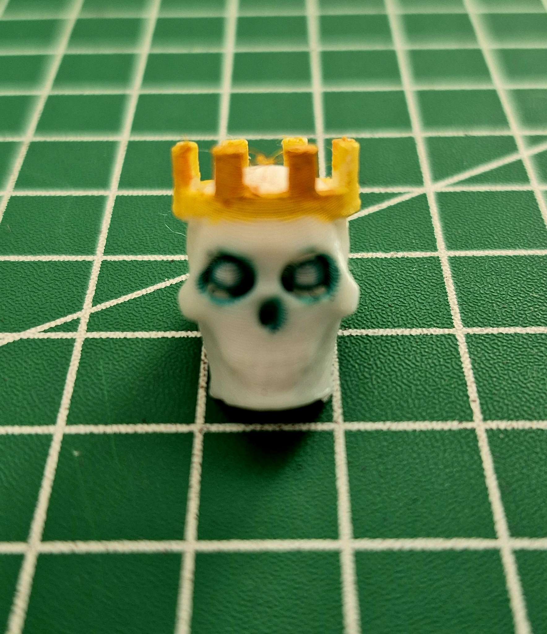 Skeleton King Head 3D model thumbnail
