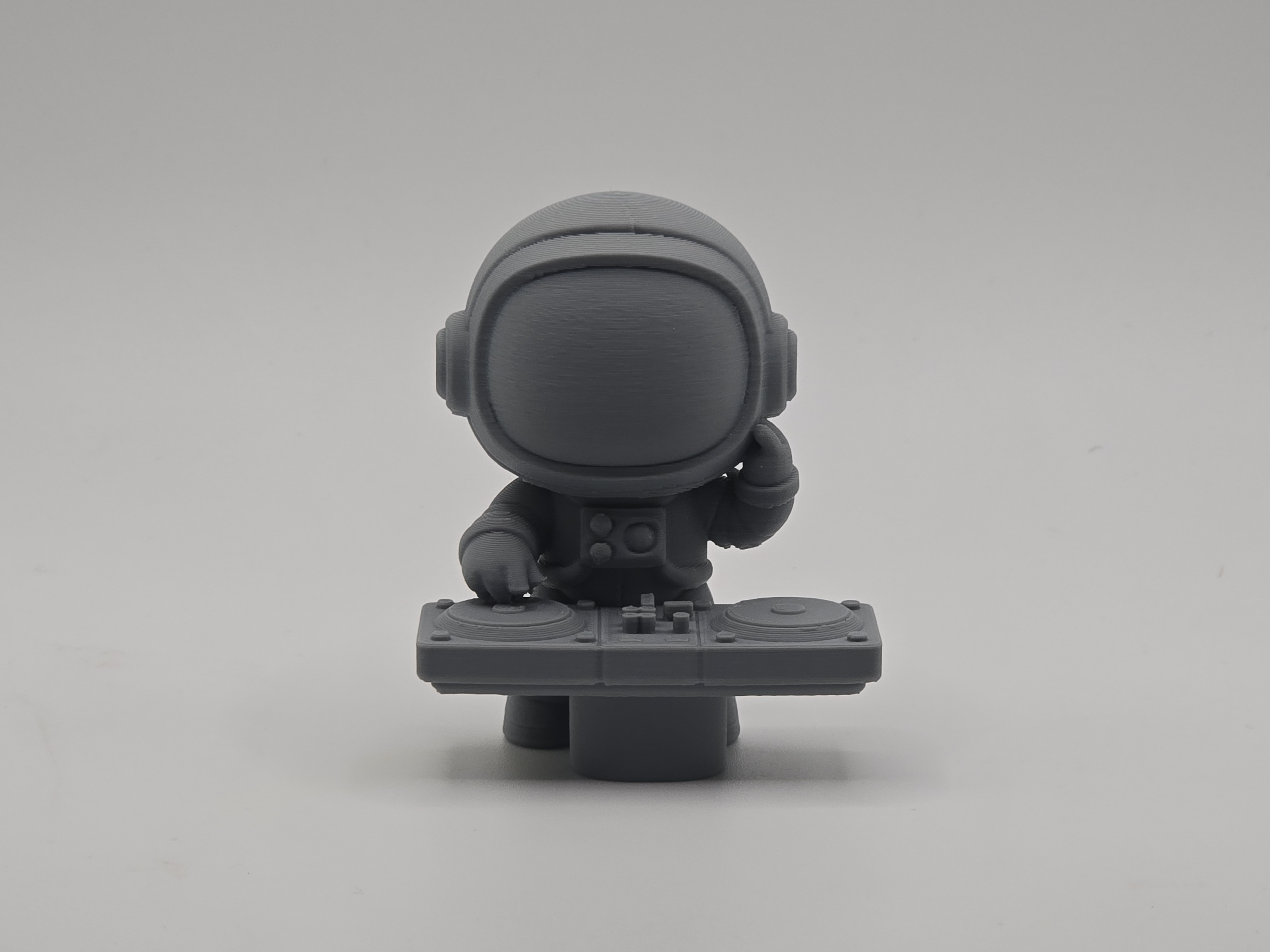 Cute Astronaut Deejay Figurine/Keychain