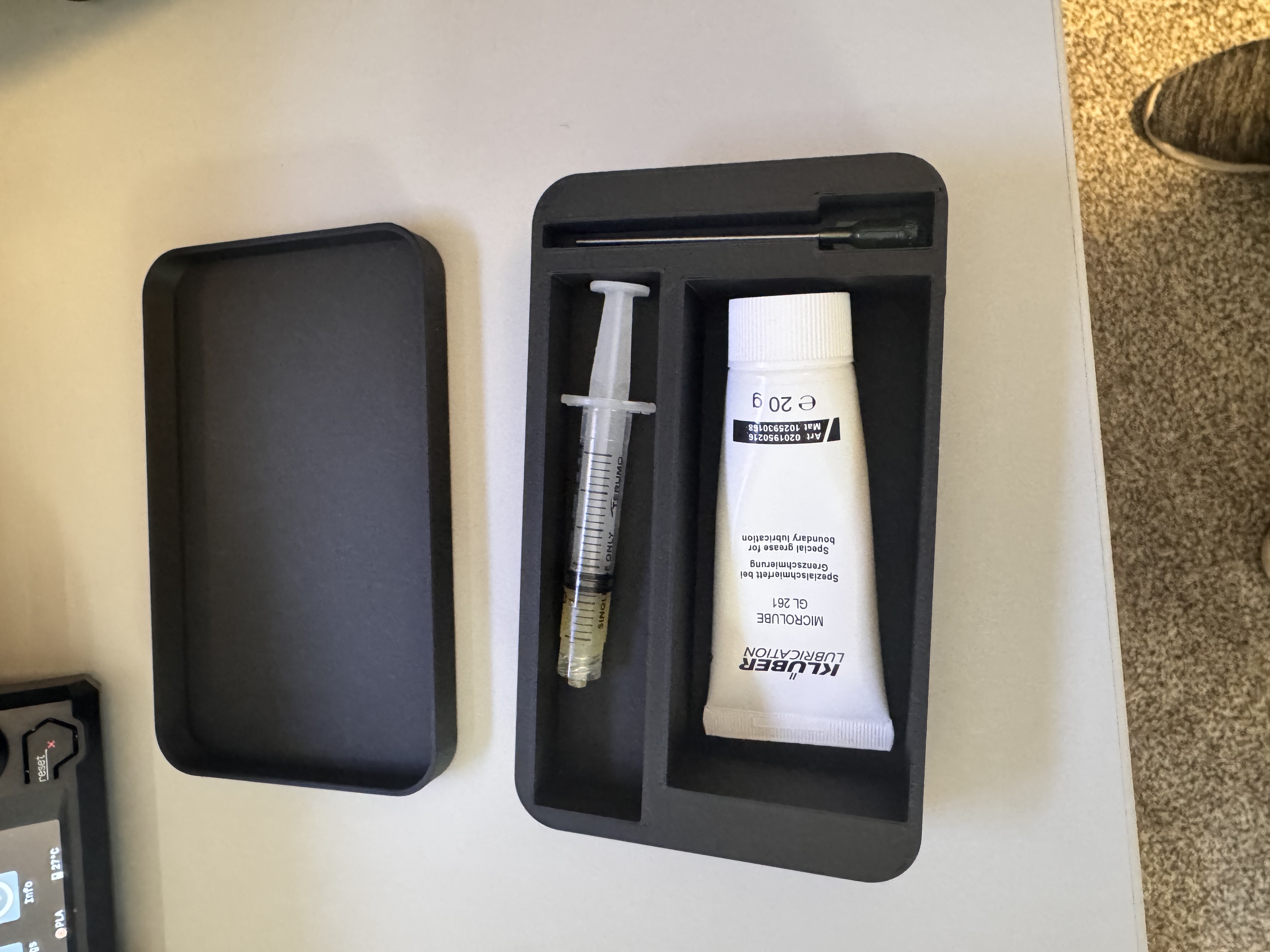 Prusa Linear Rails Lubrication Storage