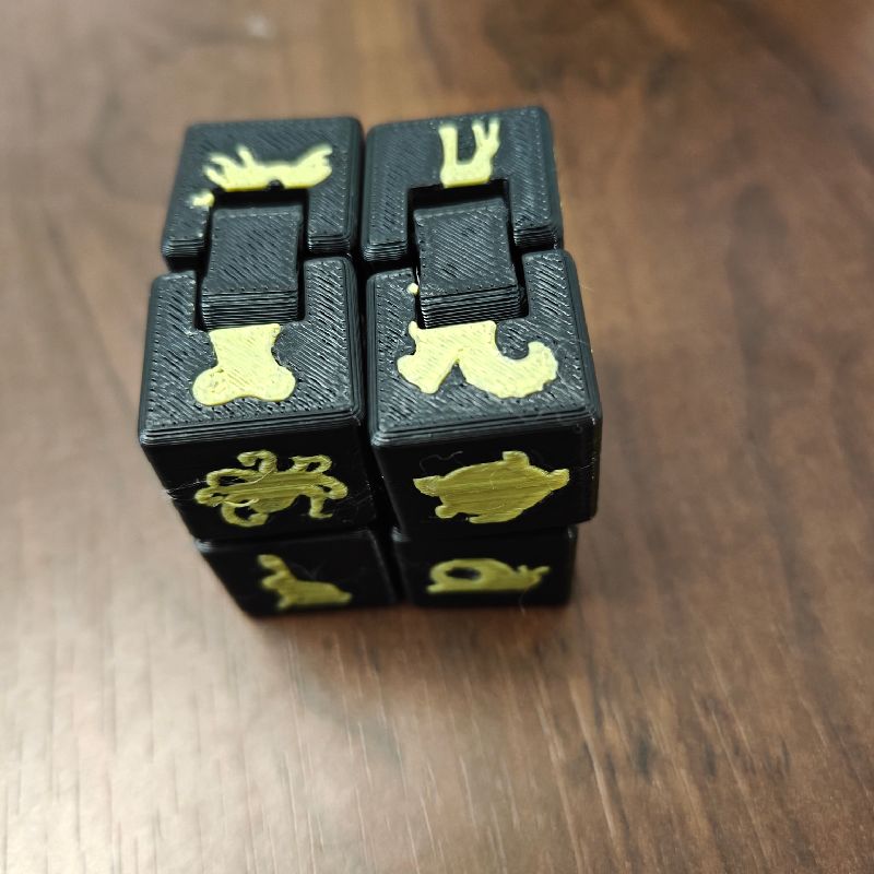 Infinity Cube — Animal Fidget (folding magic cube, 48 engraved animals ...