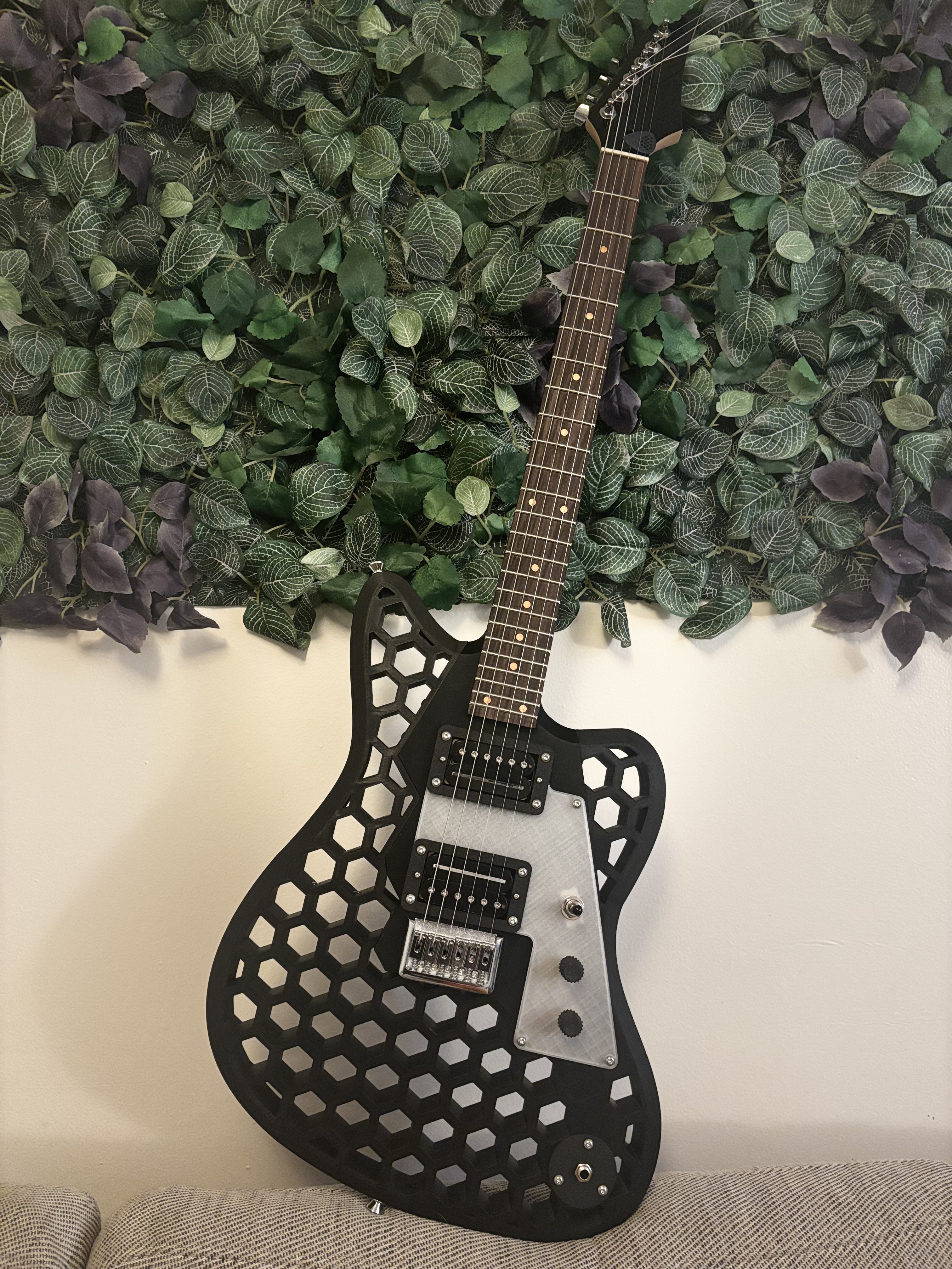 The Lynx - Jaguar Electric Guitar
