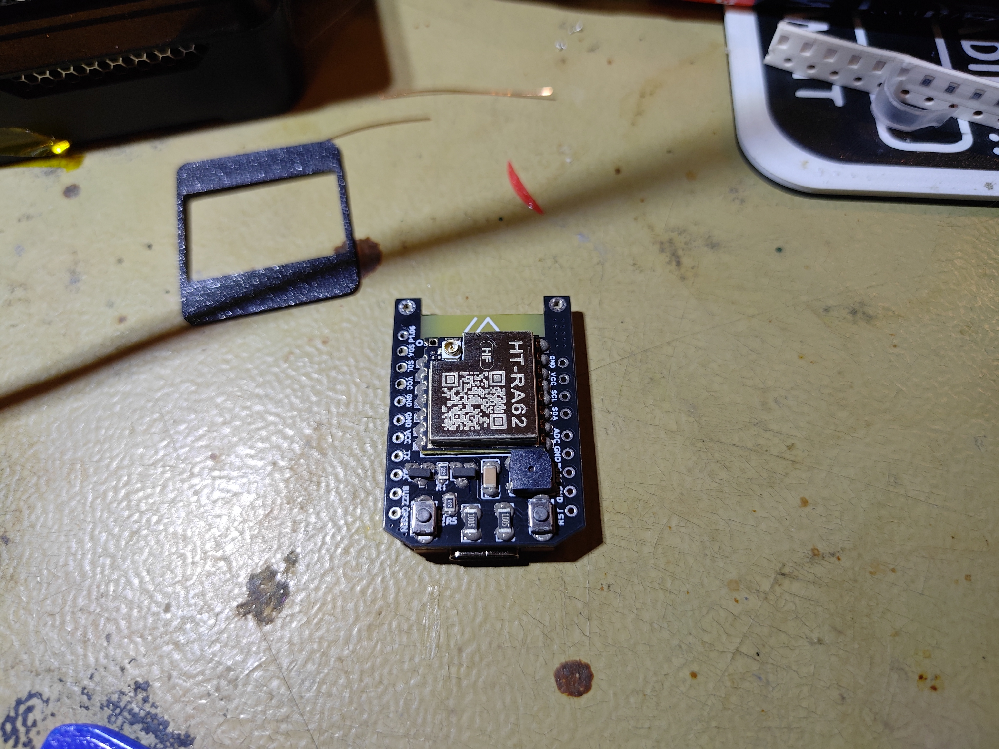 Miniatura 14 do modelo 3D Meshtastic  MICRO node "Bumblebee"